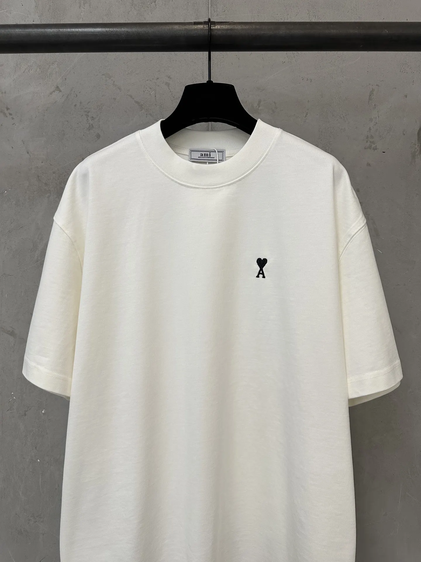 Ami de Coeur Embroidered Heavyweight T-Shirt D21018902 — view 3