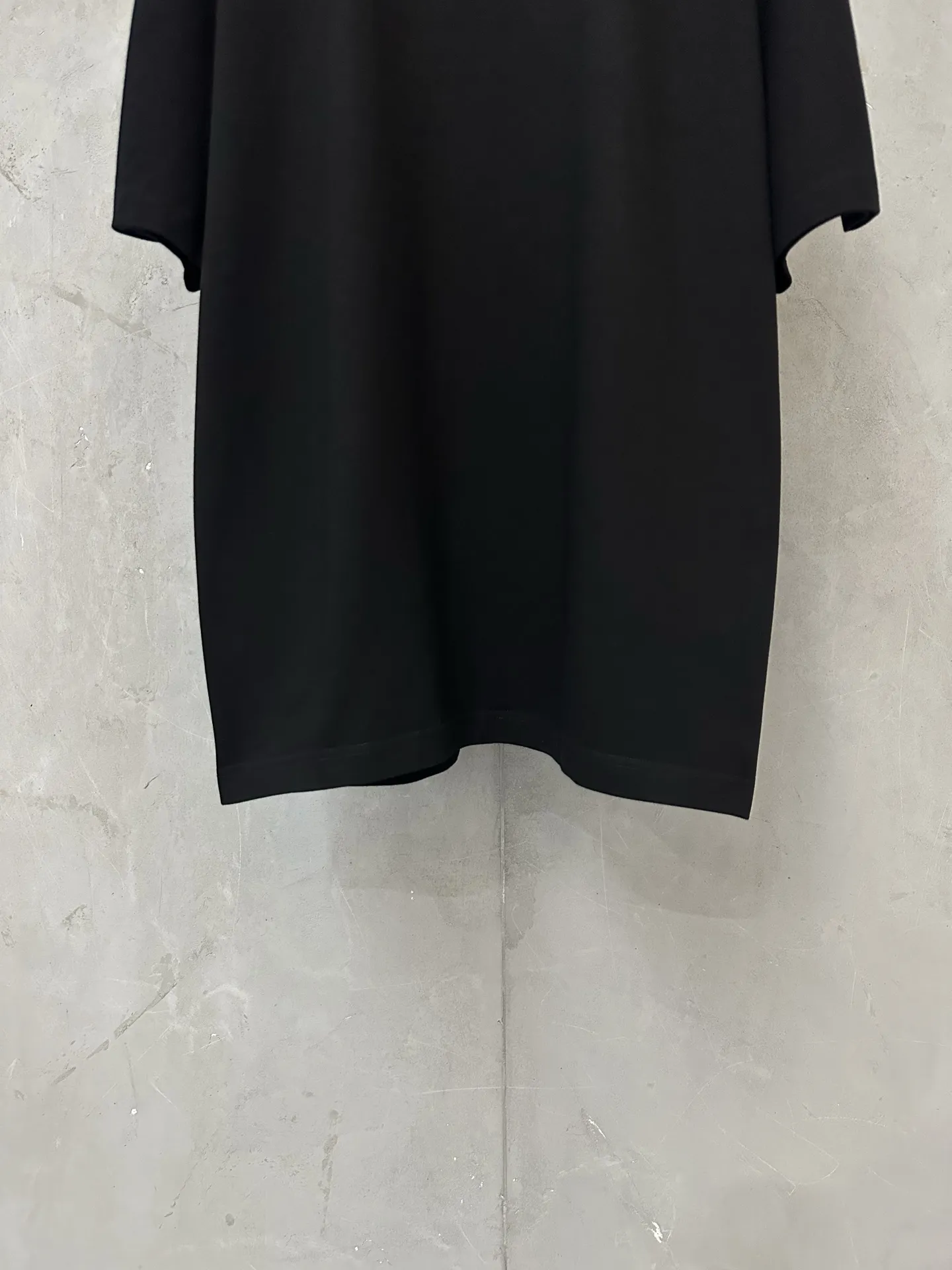 VLogo Embroidered Heavyweight Cotton T-Shirt D21018876 — view 4