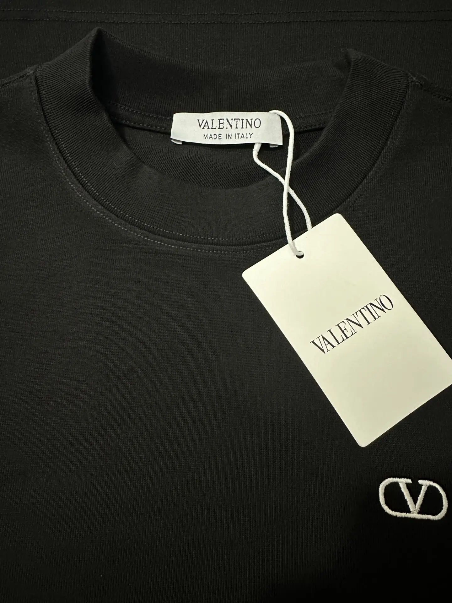 VLogo Embroidered Heavyweight Cotton T-Shirt D21018876 — view 6