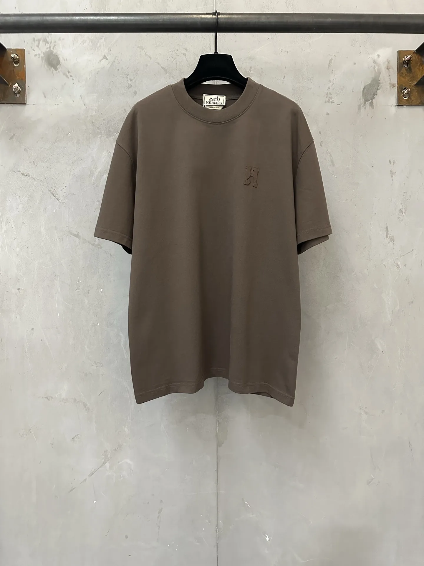 Heavyweight Cotton T-Shirt with Leather Patch D21020508
