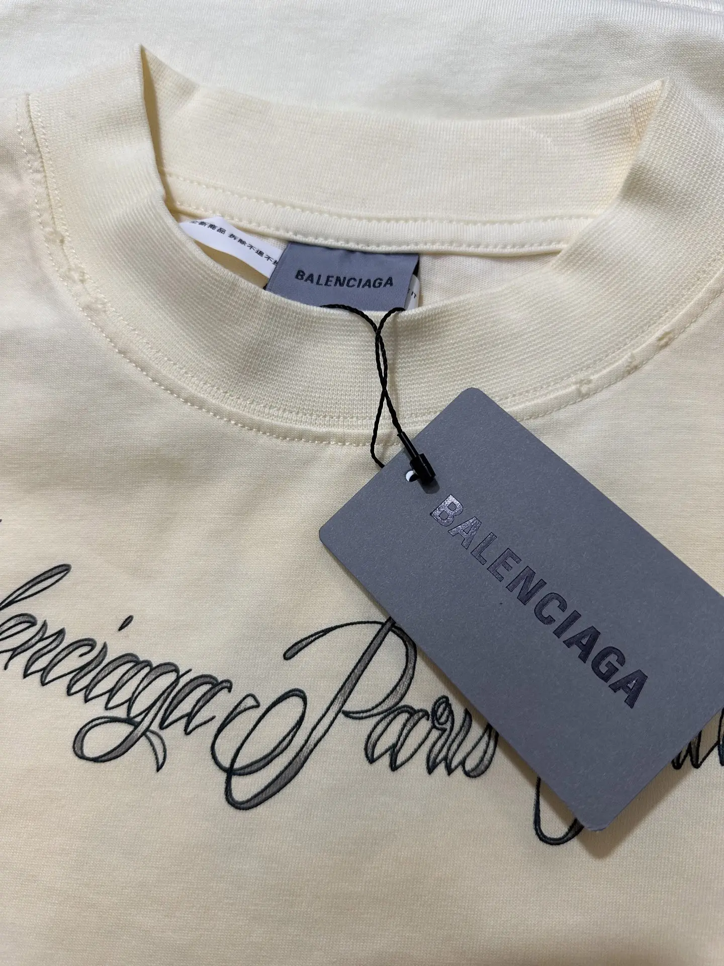 Classic Ink Script Logo T-Shirt D21518887 — view 6