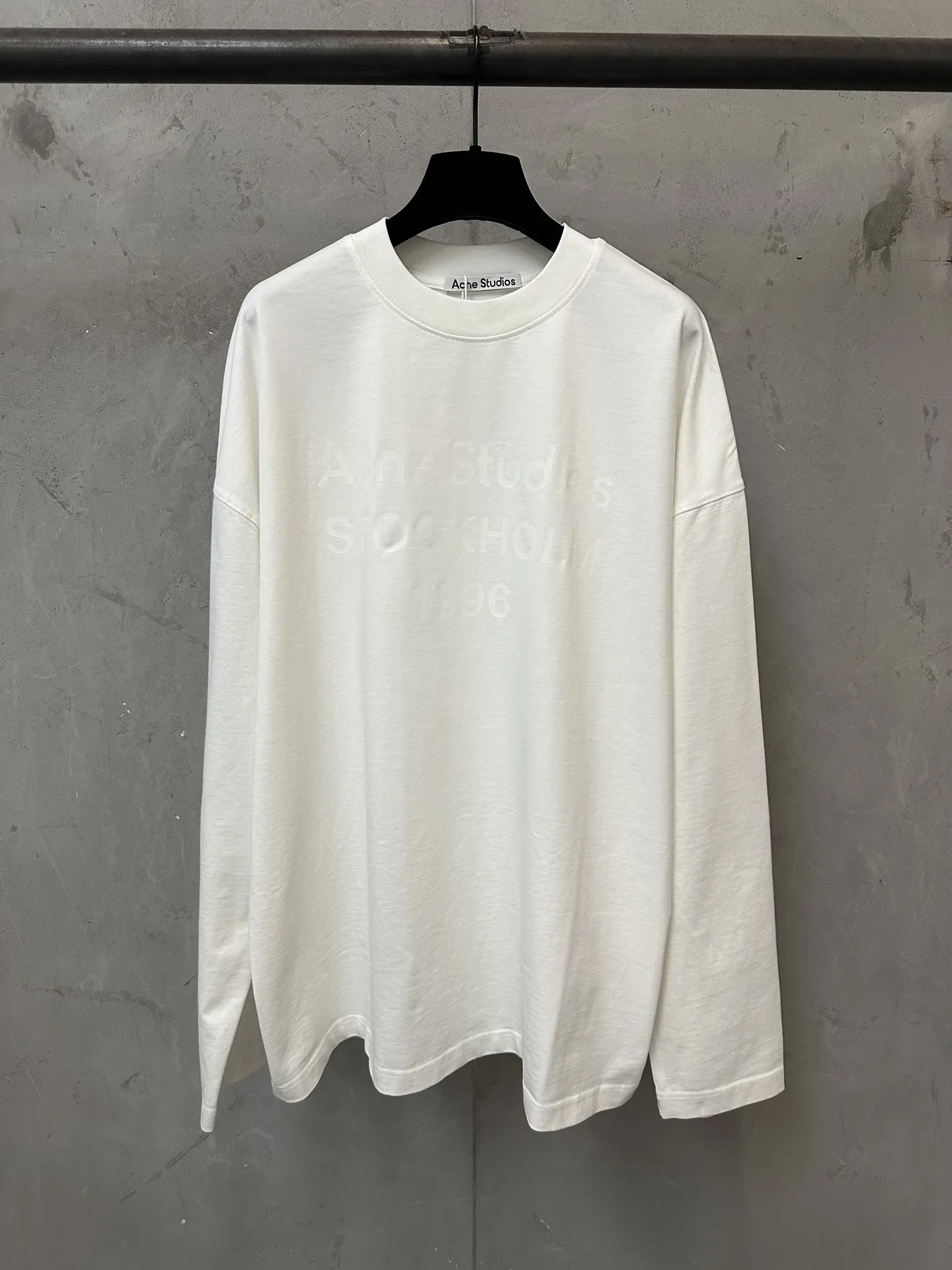 1996 Logo-Embossed Long-Sleeve T-Shirt D22018891