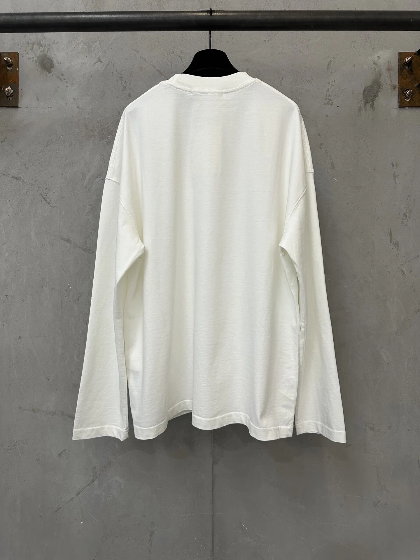 1996 Logo-Embossed Long-Sleeve T-Shirt D22018891 — view 2