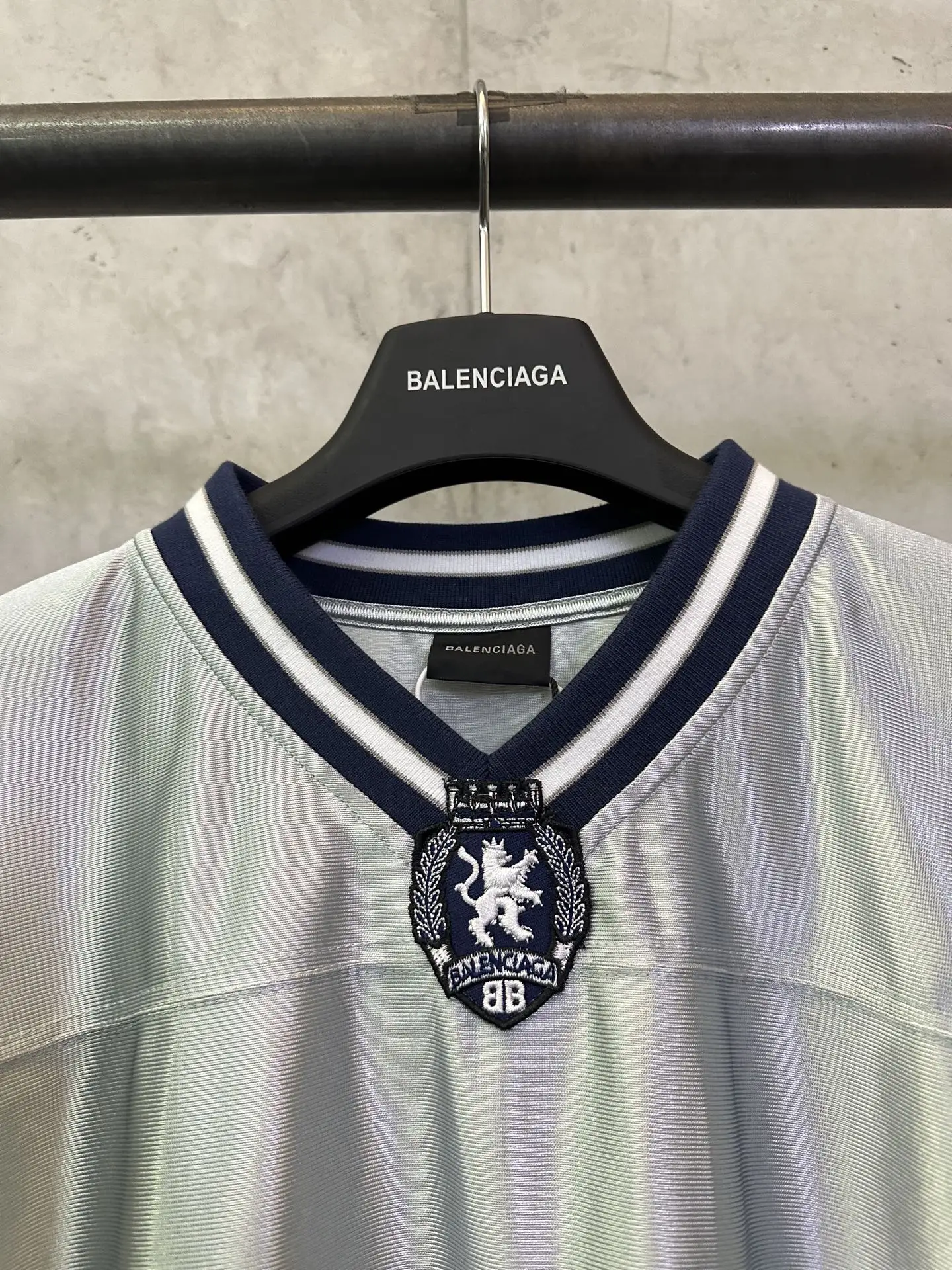 Logo-Embroidered Satin Jersey T-Shirt D22011209 — view 7