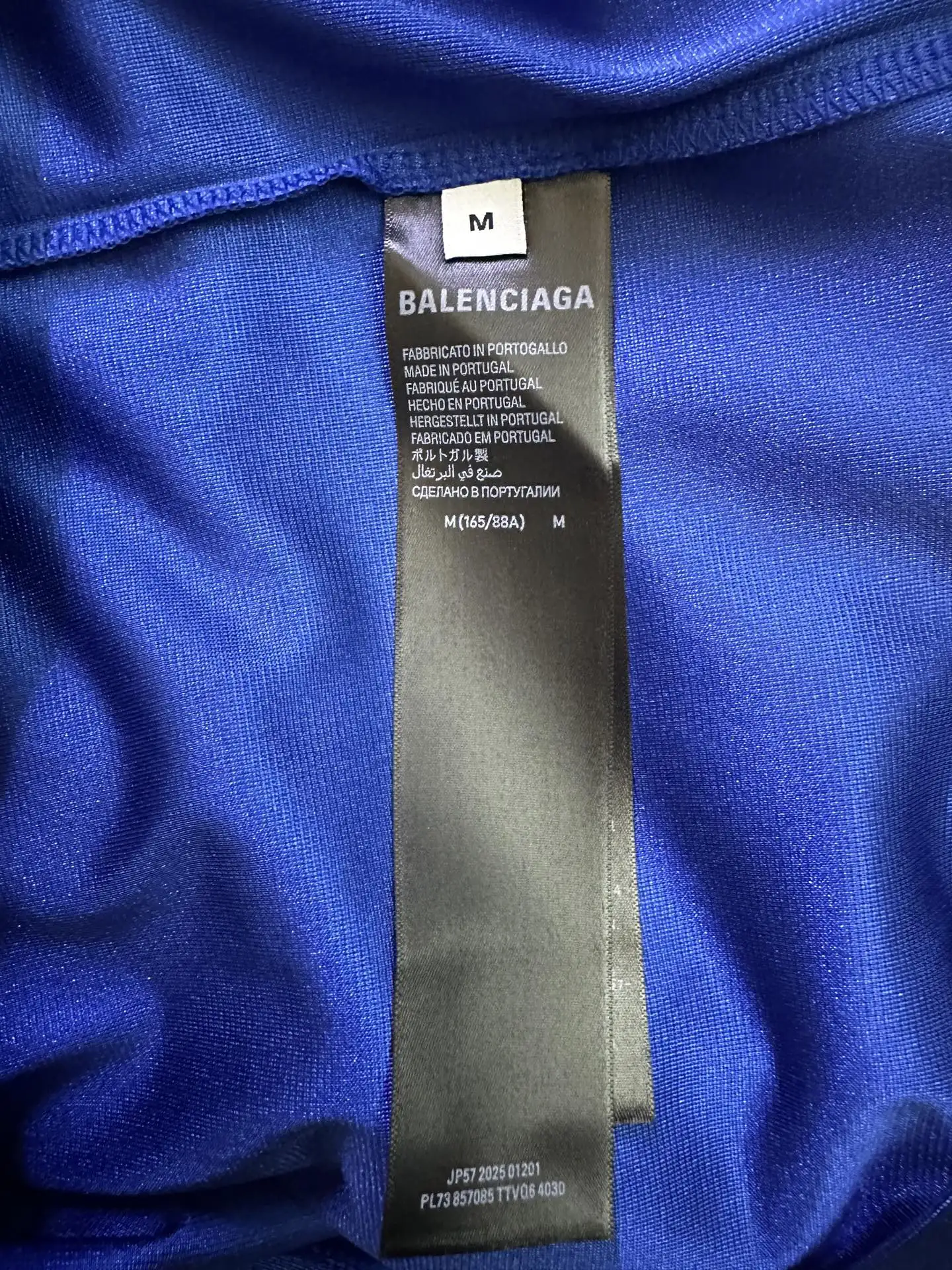 Logo-Embroidered V-Neck Rugby Jersey T-Shirt D22011210 — view 9