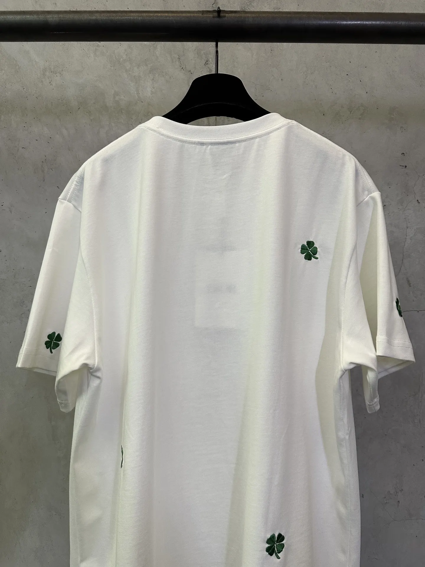 Clover Embroidered Cotton Jersey T-Shirt D22012402 — view 5