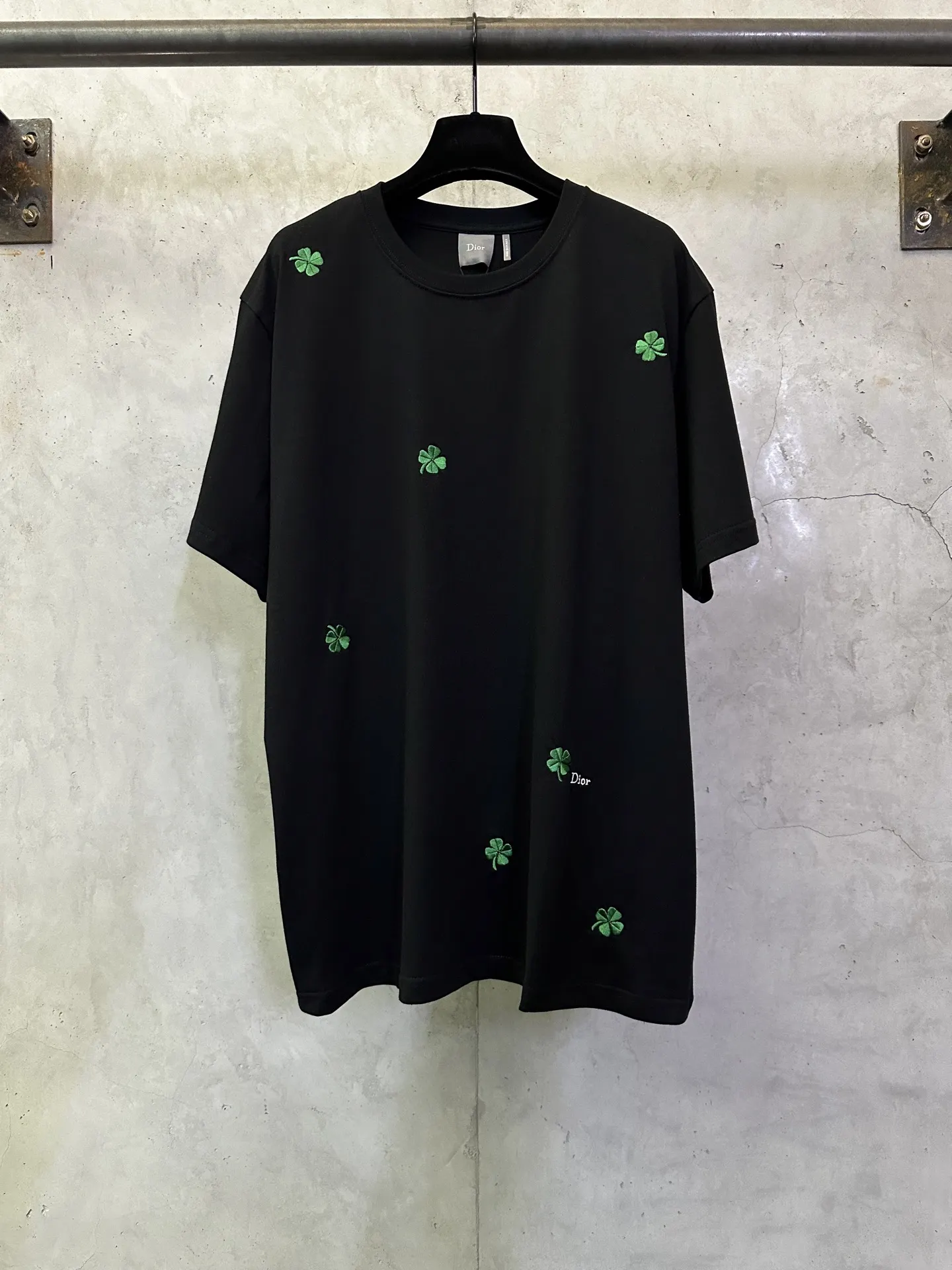 Clover Embroidered Cotton T-Shirt D22012403