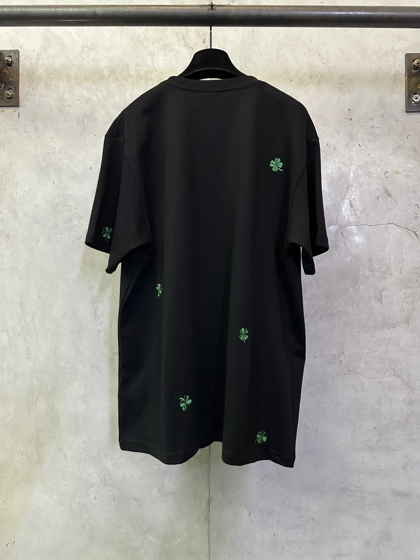 Clover Embroidered Cotton T-Shirt D22012403 — view 2