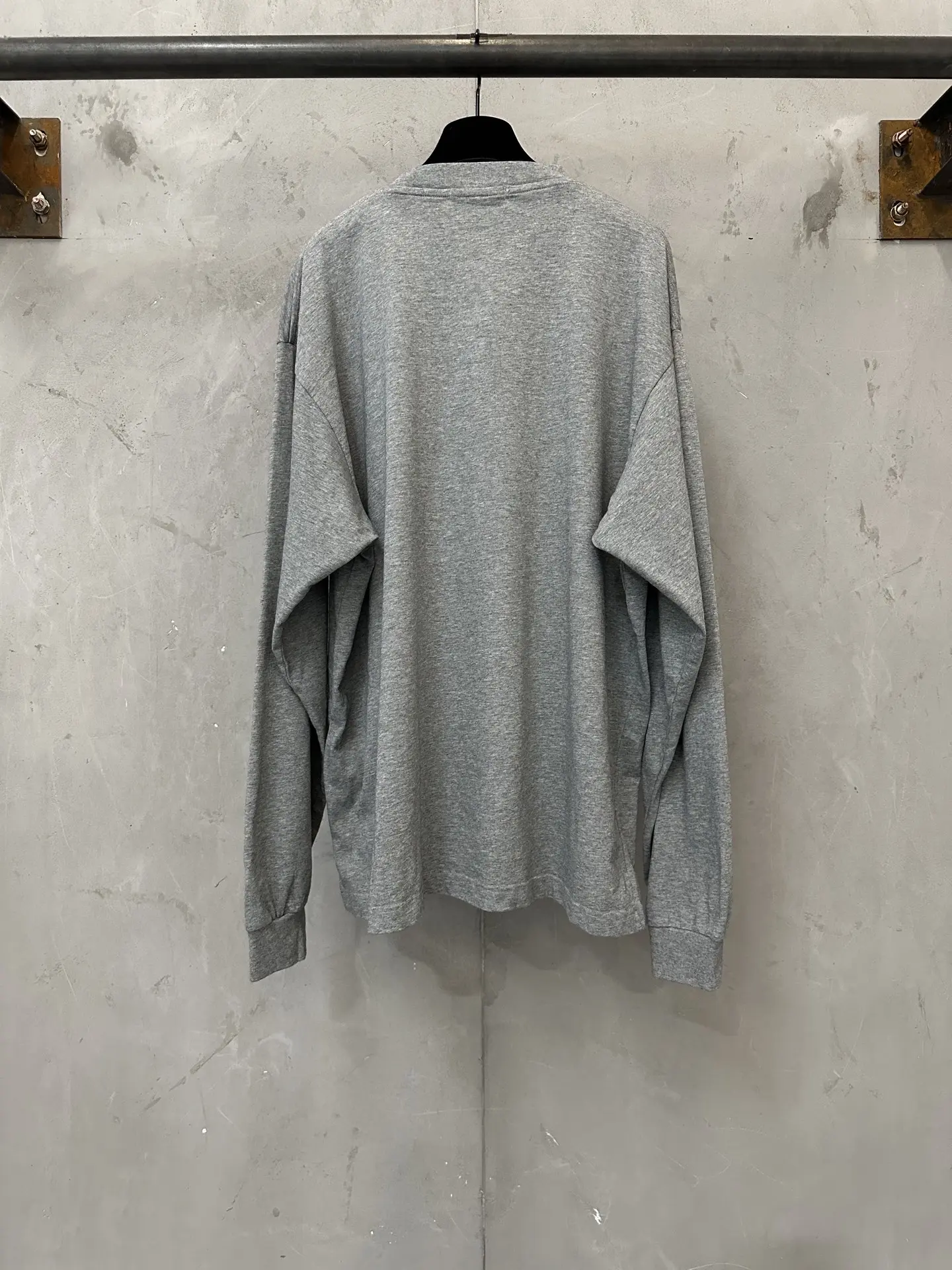 Anagram Logo Long-Sleeved T-Shirt D22022248 — view 2
