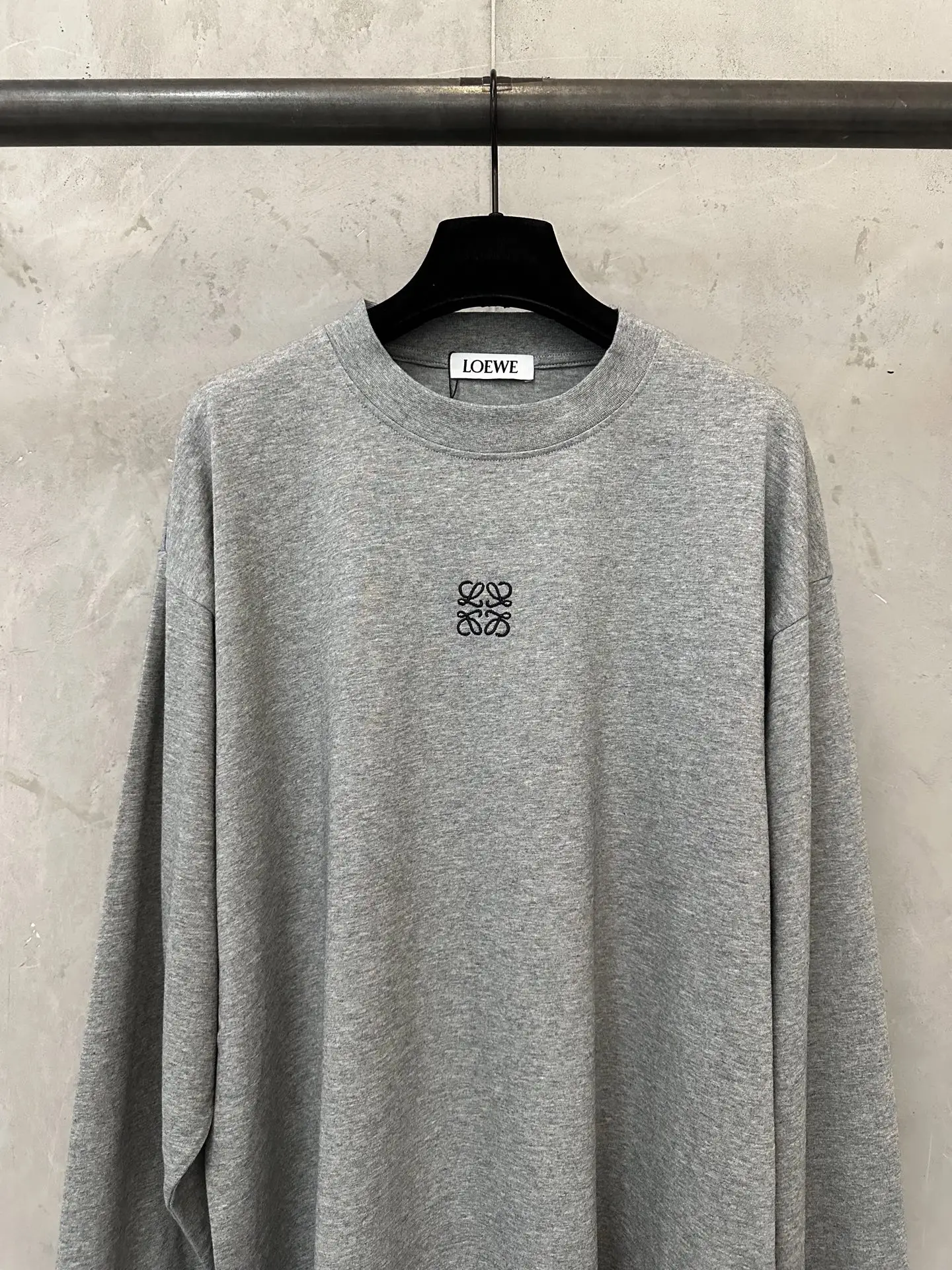 Anagram Logo Long-Sleeved T-Shirt D22022248 — view 3