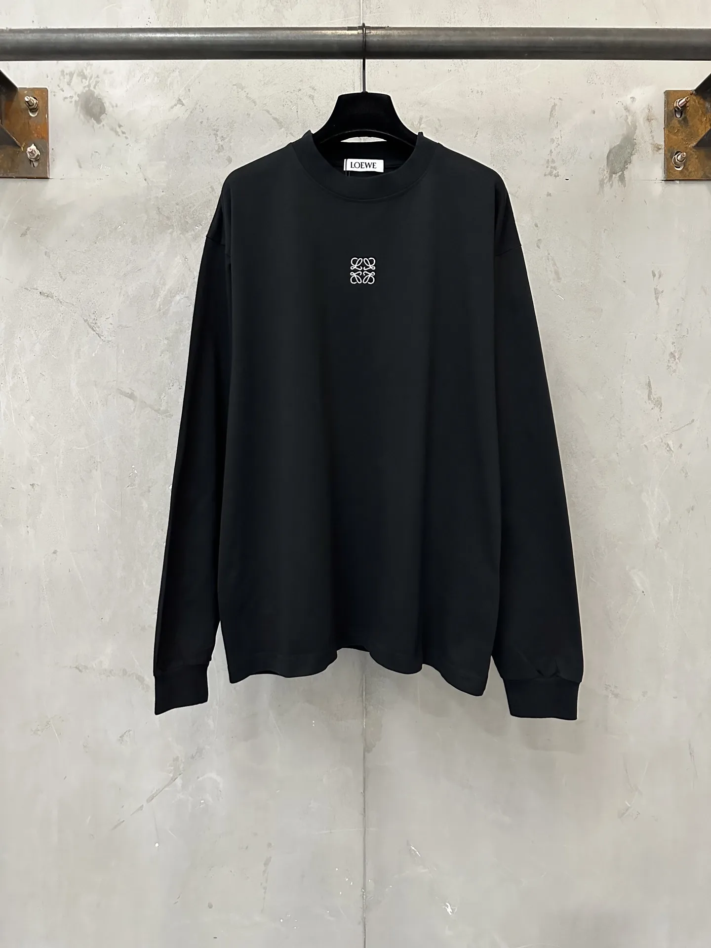 Anagram Logo Long-Sleeve T-Shirt D22022247