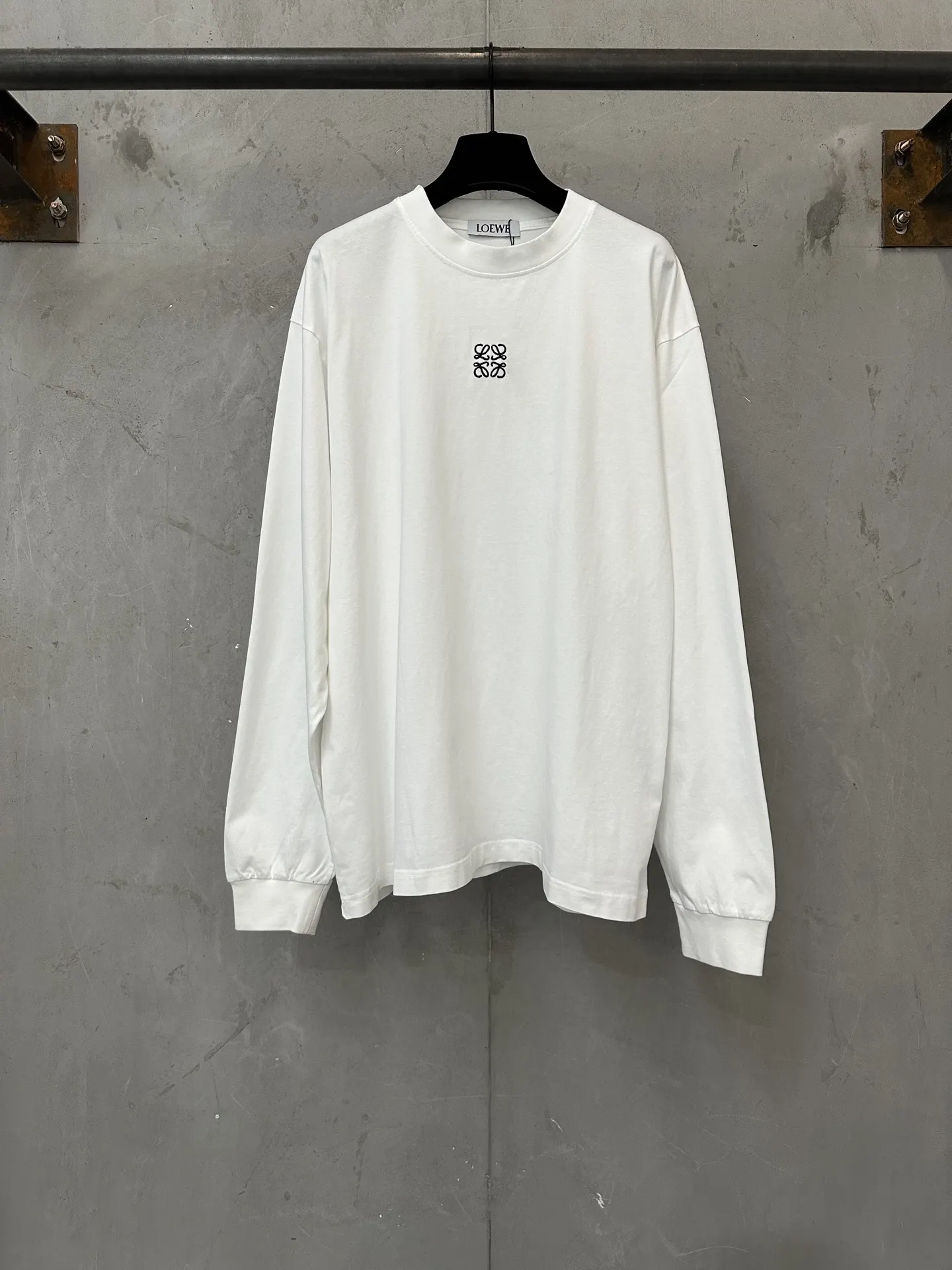 Anagram Logo Long-Sleeved T-Shirt D22022246