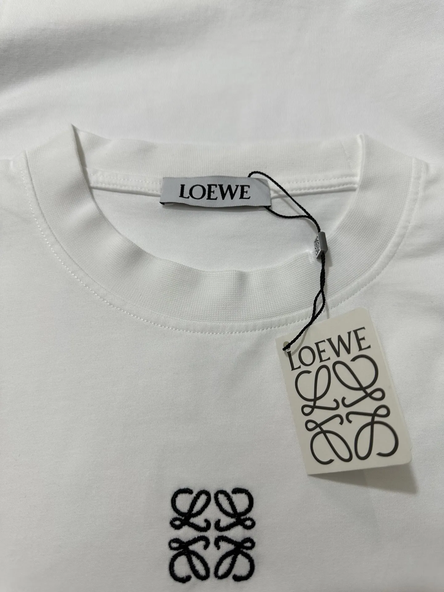 Anagram Logo Long-Sleeved T-Shirt D22022246 — view 6