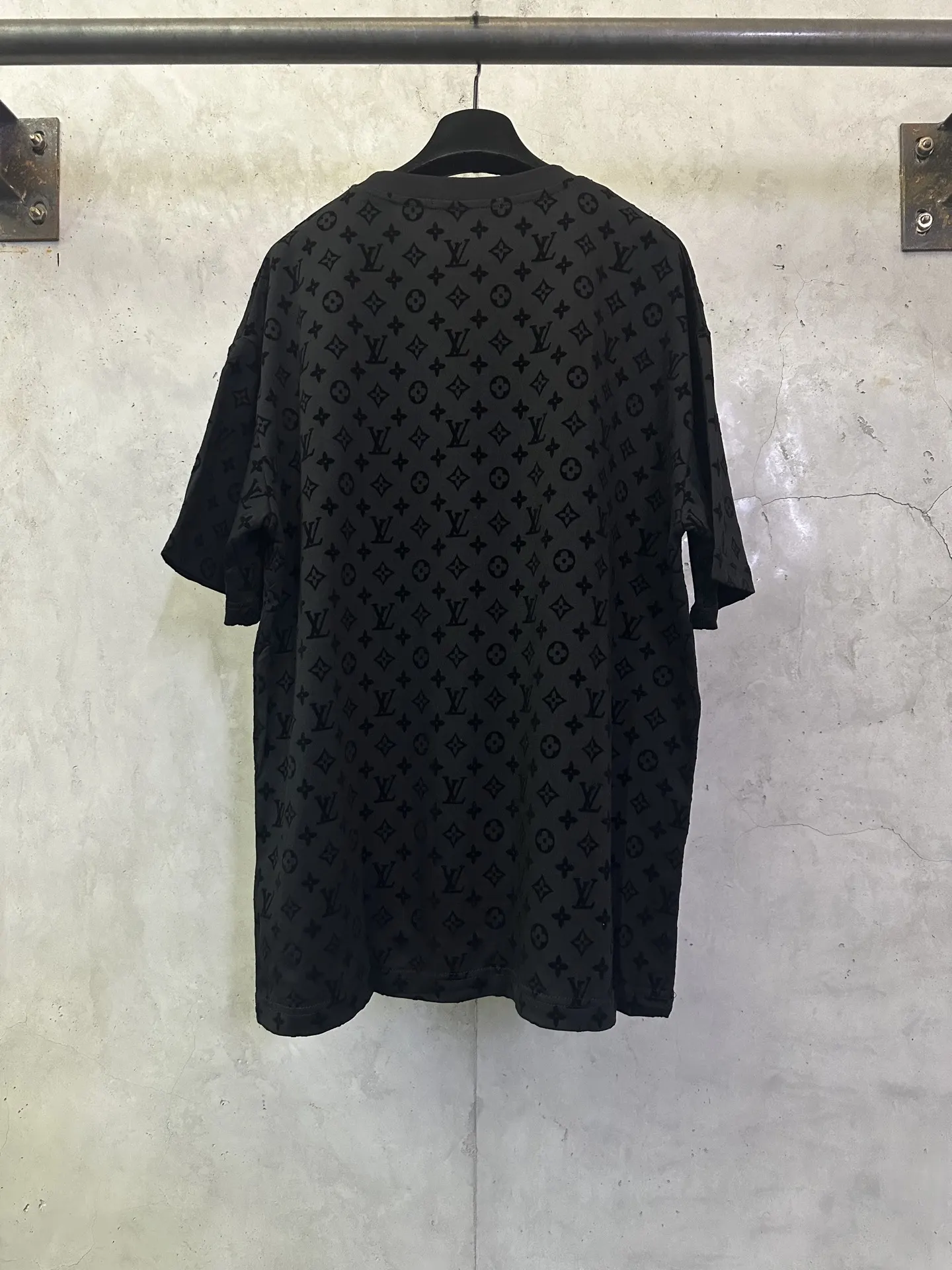 Monogram Flocked Cotton T-Shirt D22012431 — view 2