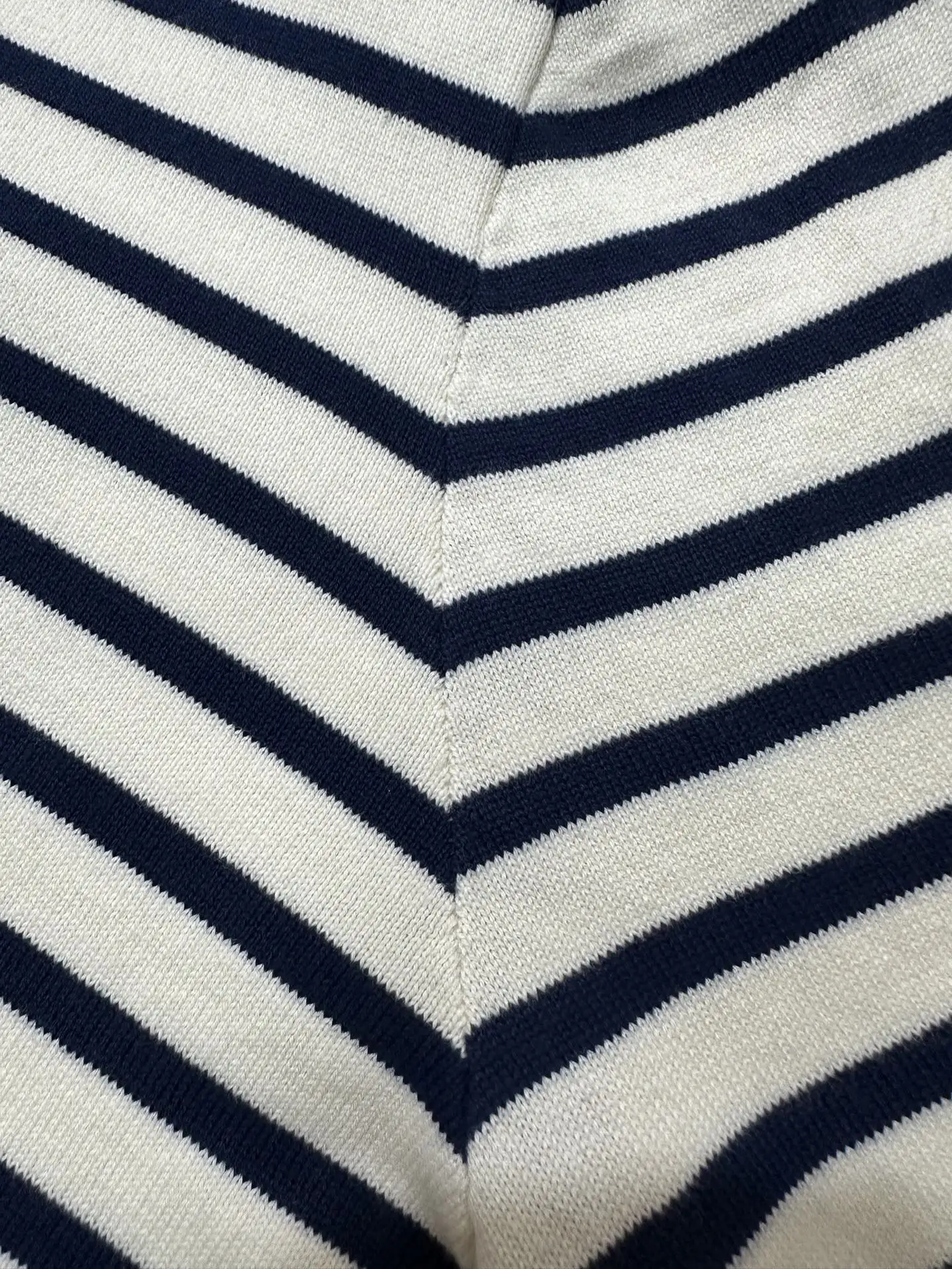 Striped Wool-Blend Knit T-Shirt D22011206 — view 7