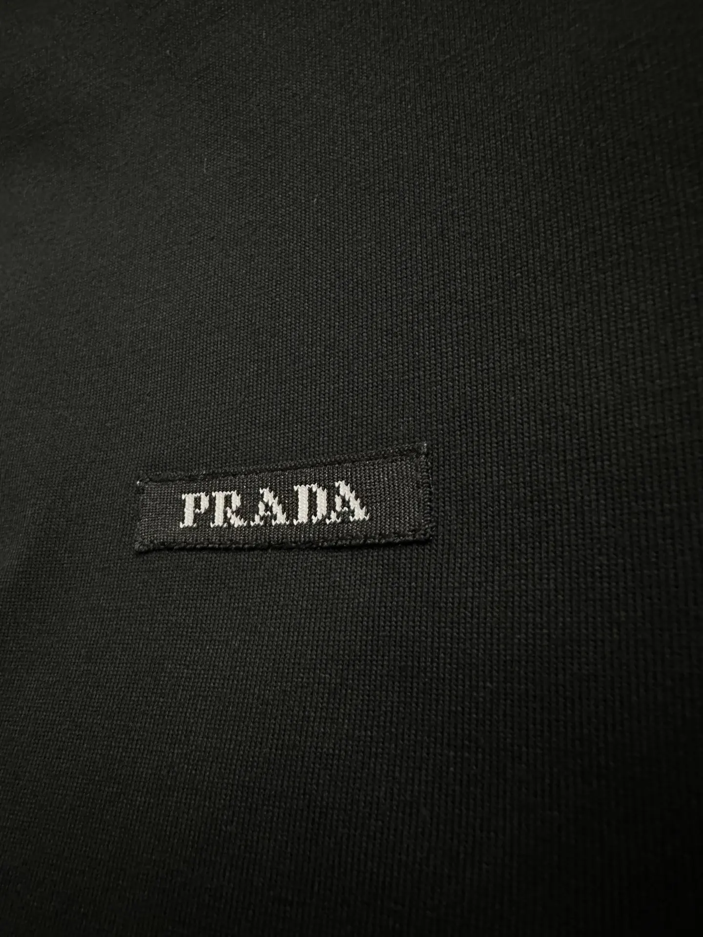 Logo-Patch Long-Sleeve Cotton T-Shirt D22022210 — view 8