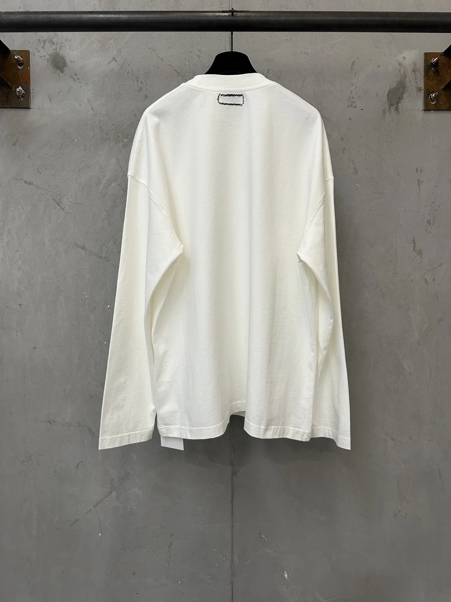 Surf Club Graphic Long-Sleeve T-Shirt D22020462 — view 2