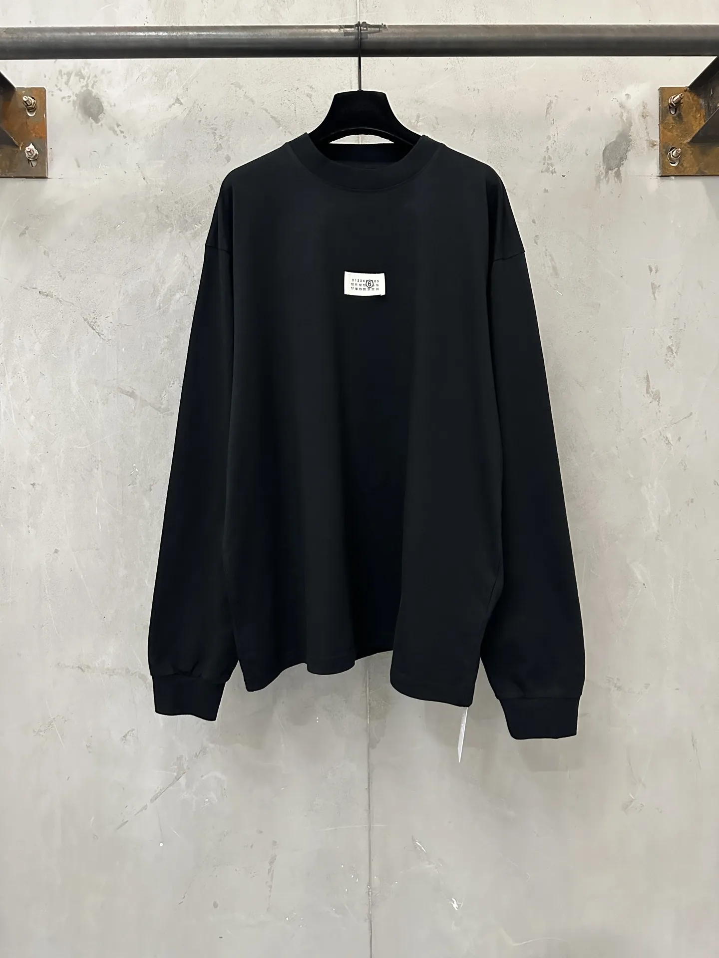 MM6 Maison Margiela Logo Label Long-Sleeve T-Shirt D22023078