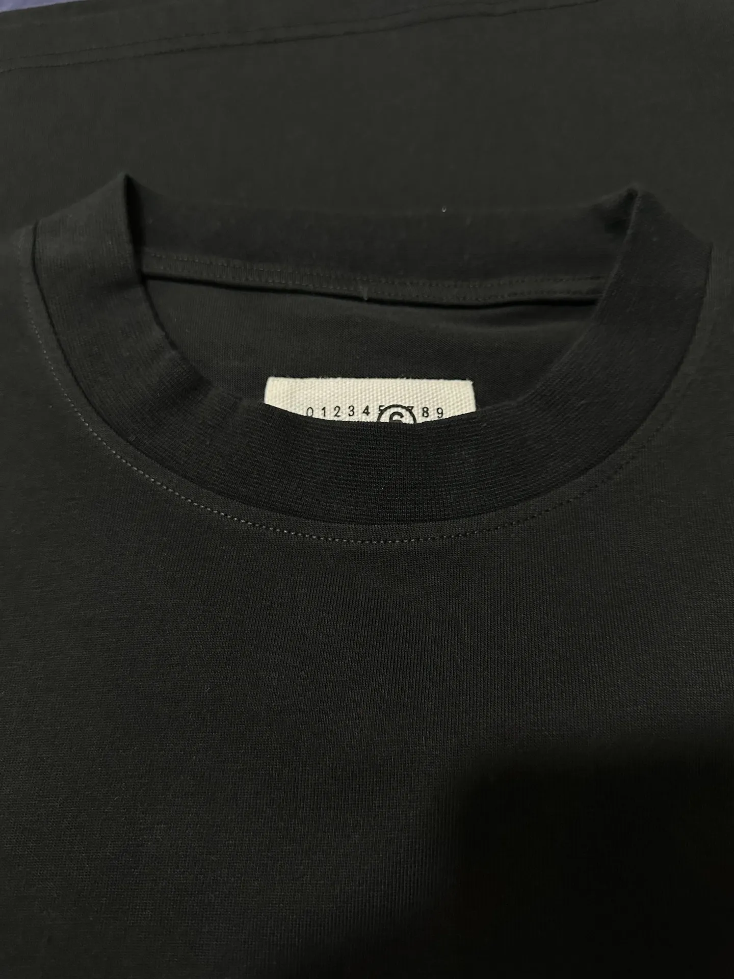 MM6 Maison Margiela Logo Label Long-Sleeve T-Shirt D22023078 — view 6