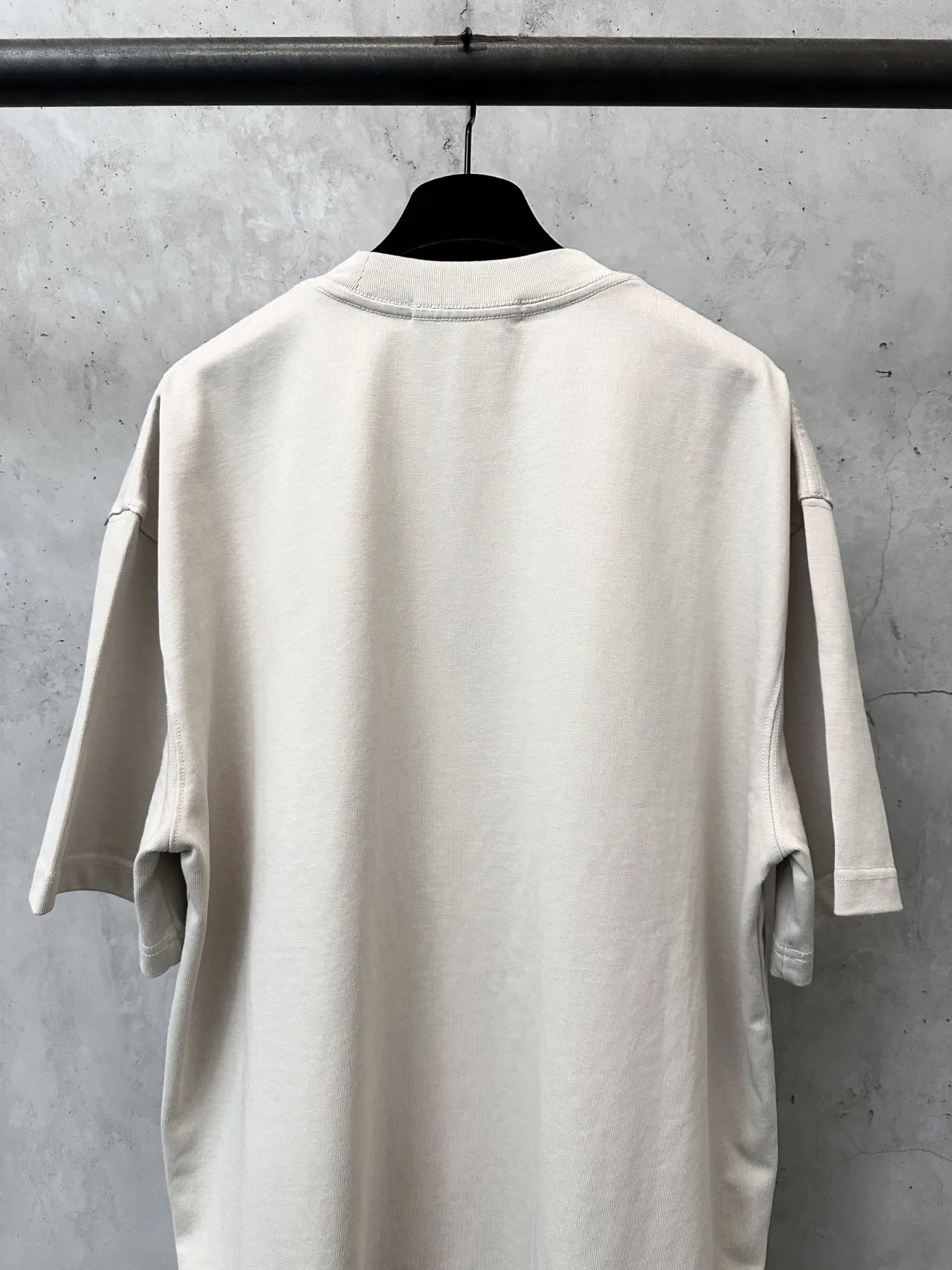 Logo Graphic Heavyweight Cotton T-Shirt D22011911 — view 5