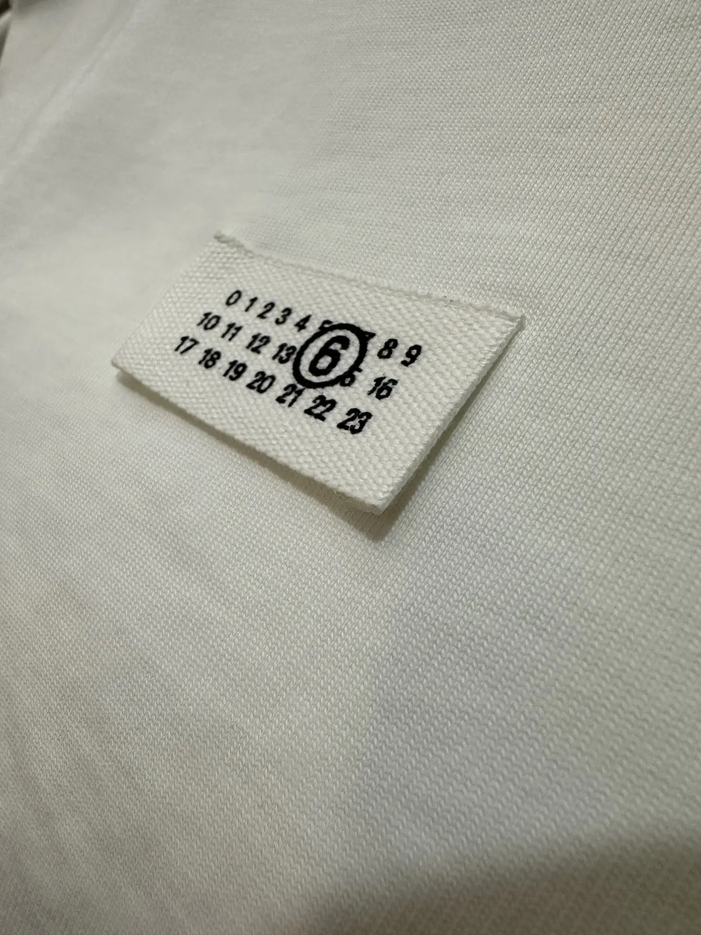 MM6 Heavyweight Cotton Jersey Logo T-Shirt D22011883 — view 8