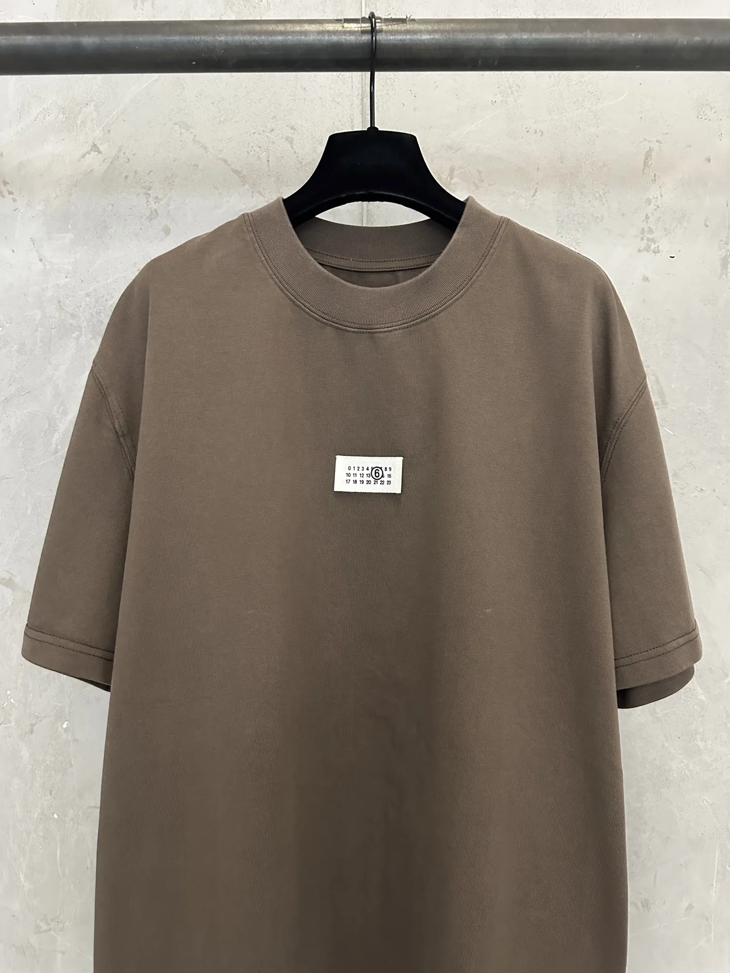 MM6 Numeric Label Heavyweight Cotton T-Shirt D22011887 — view 3