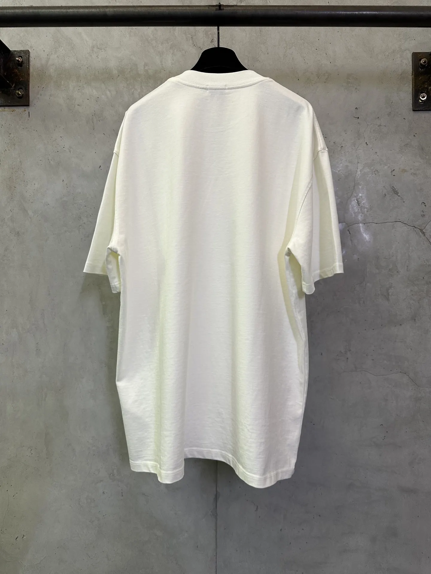 EKD Logo Graphic Heavyweight Cotton T-Shirt D22012472 — view 2