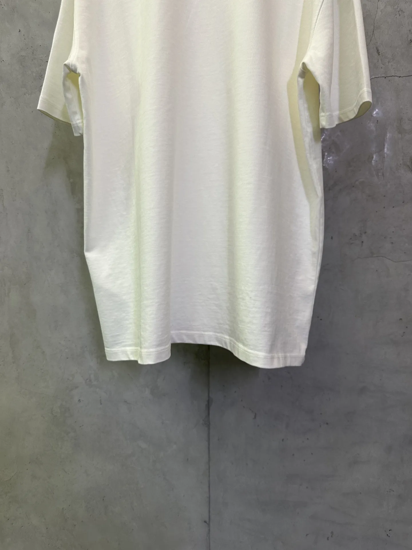 EKD Logo Graphic Heavyweight Cotton T-Shirt D22012472 — view 4