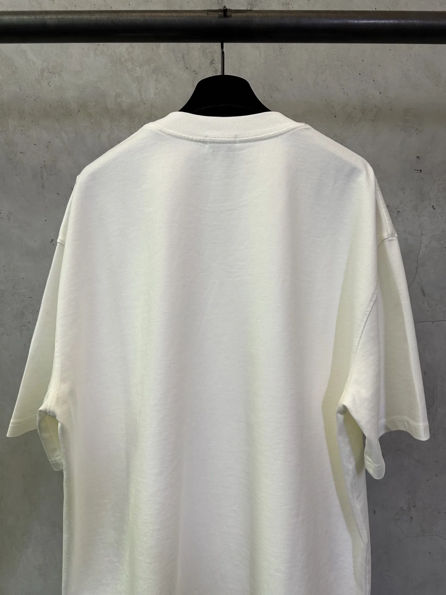 EKD Logo Graphic Heavyweight Cotton T-Shirt D22012472 — view 5