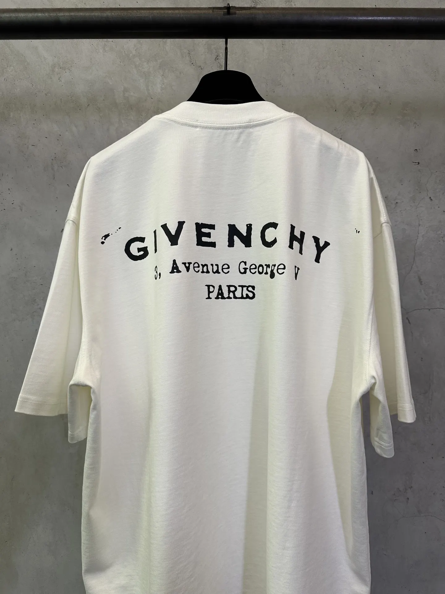 Givenchy Logo Print Heavyweight Cotton T-Shirt D22012463 — view 5