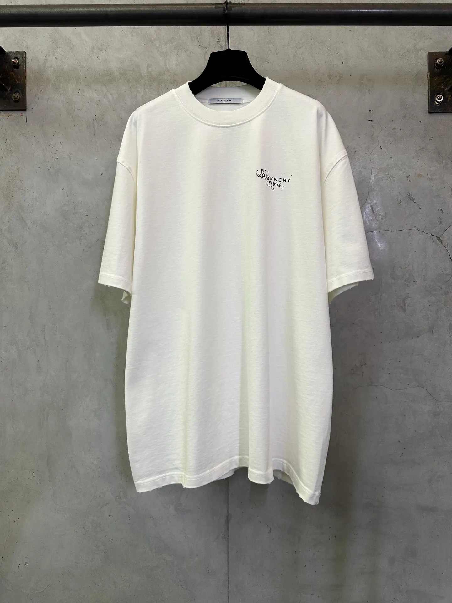 Stamp Logo Heavyweight Cotton T-Shirt D22015297