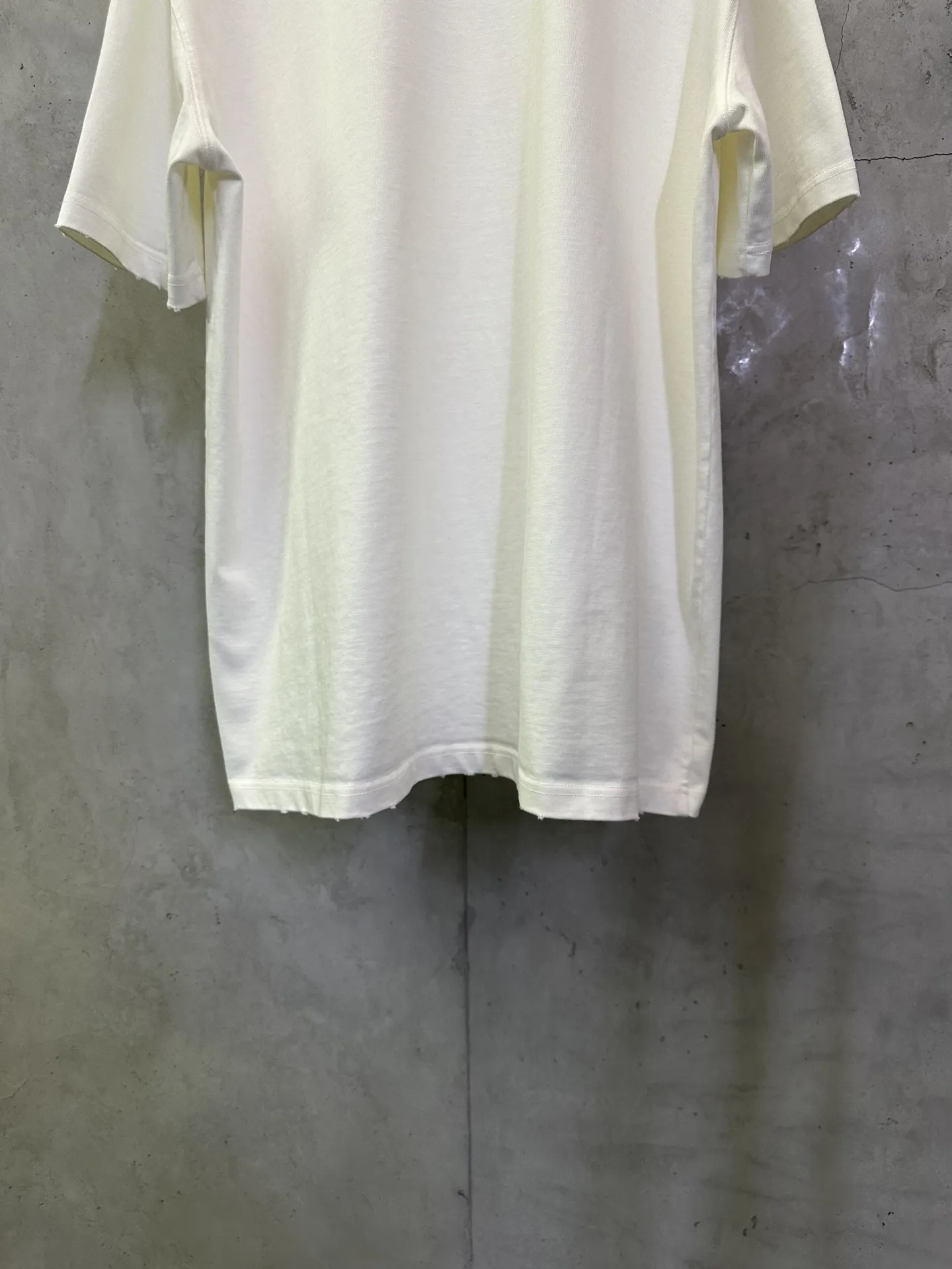 Stamp Logo Heavyweight Cotton T-Shirt D22015297 — view 6