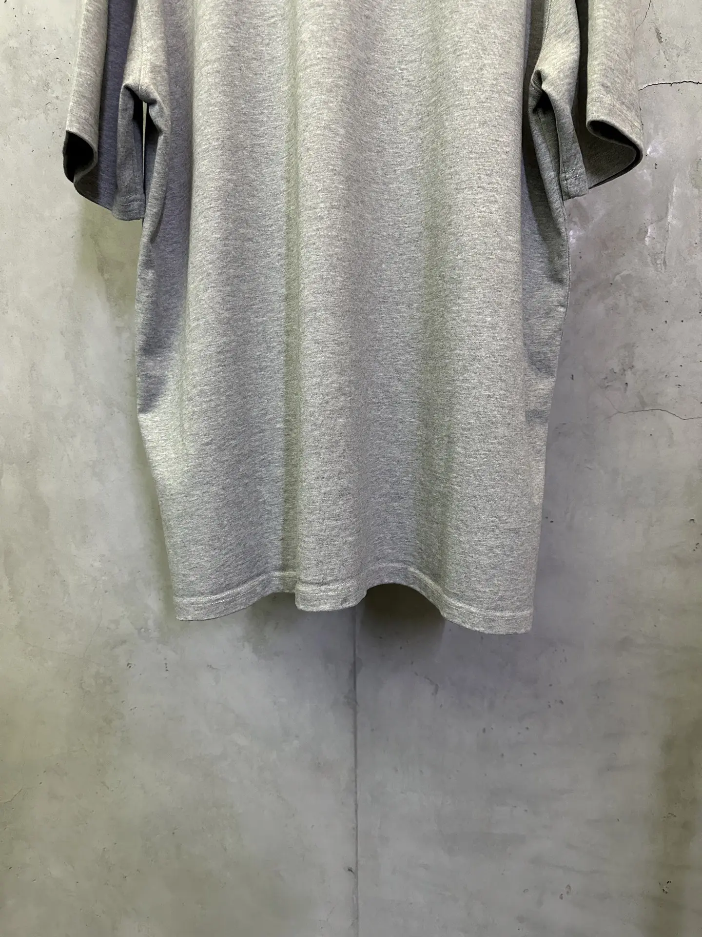 1854 Iris Graphic Heavyweight T-Shirt D22012336 — view 6
