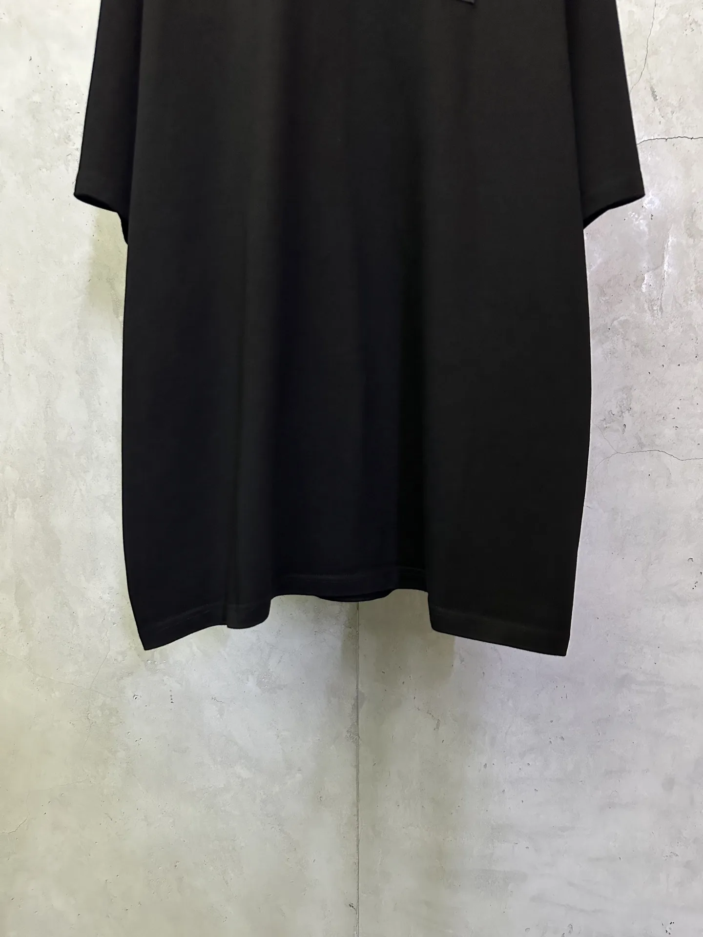 Compass Logo Embroidered Heavyweight T-Shirt D22012346 — view 4