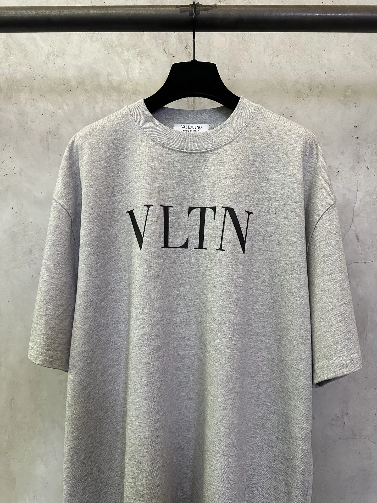 VLTN Logo Print Heavyweight Cotton T-Shirt D22012506 — view 3