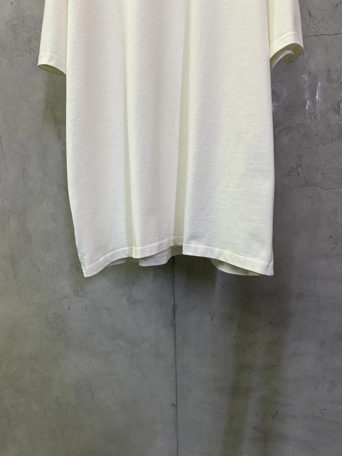 VLTN Logo Print Heavyweight Cotton T-Shirt D22012505 — view 4