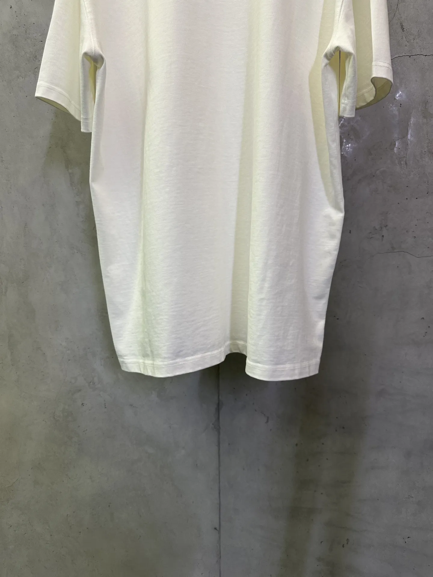 VLTN Logo Print Heavyweight Cotton T-Shirt D22012505 — view 6