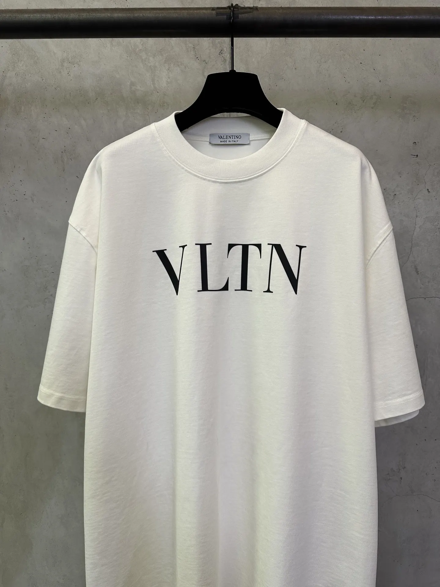 VLTN Logo Print Heavyweight Cotton T-Shirt D22012507 — view 3