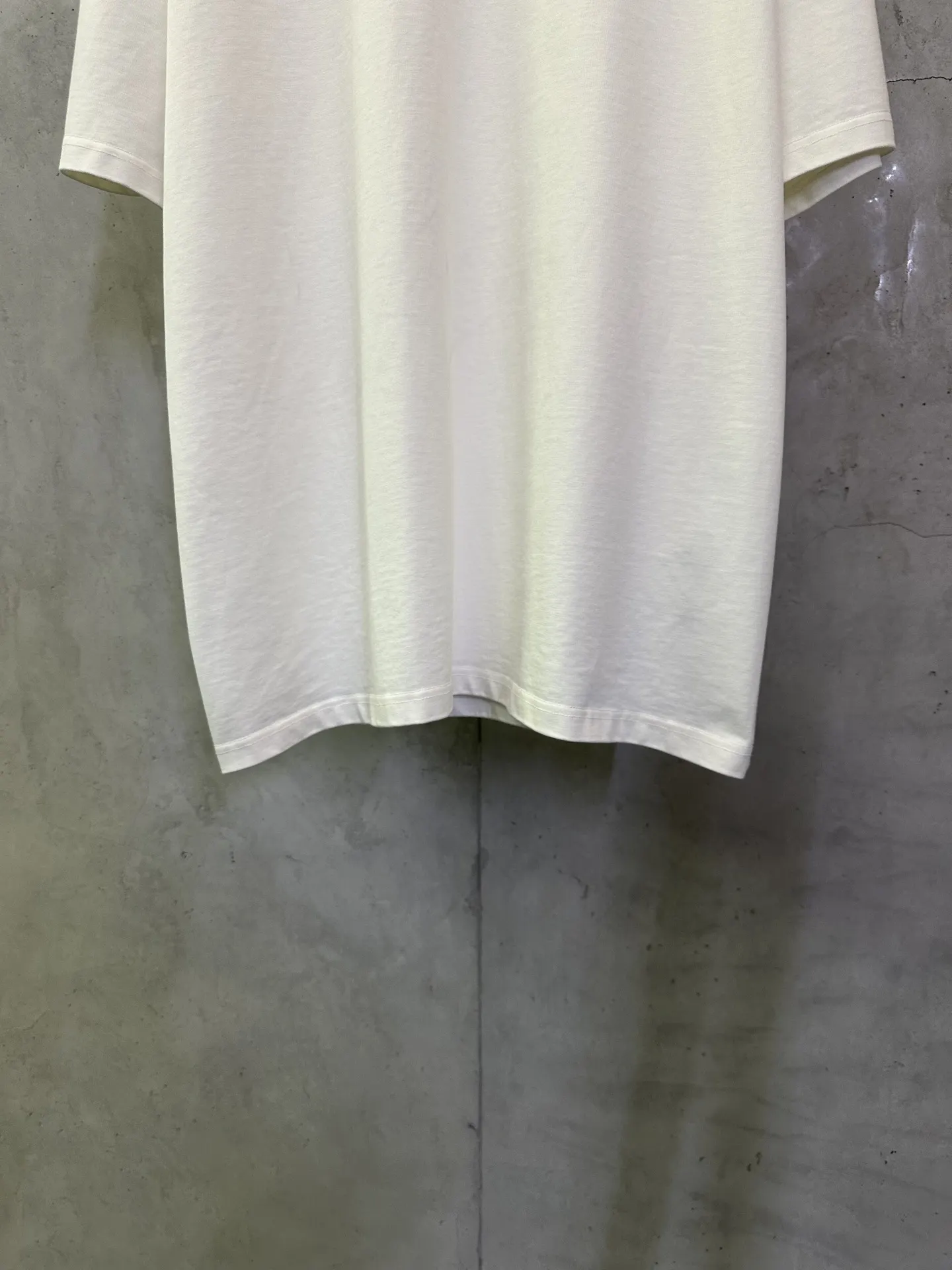 VLTN Logo Print Heavyweight Cotton T-Shirt D22012507 — view 4