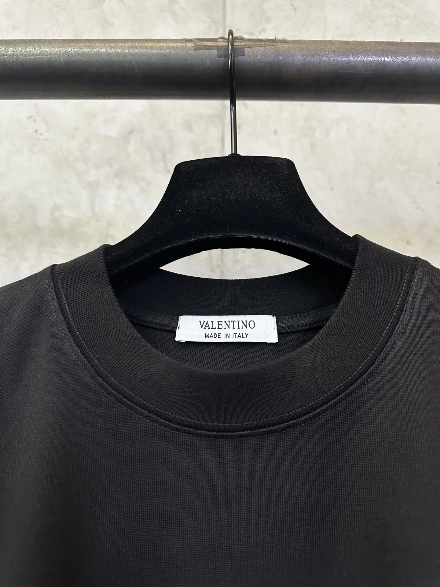 VLTN Logo Print Heavyweight Cotton T-Shirt D22012509 — view 7