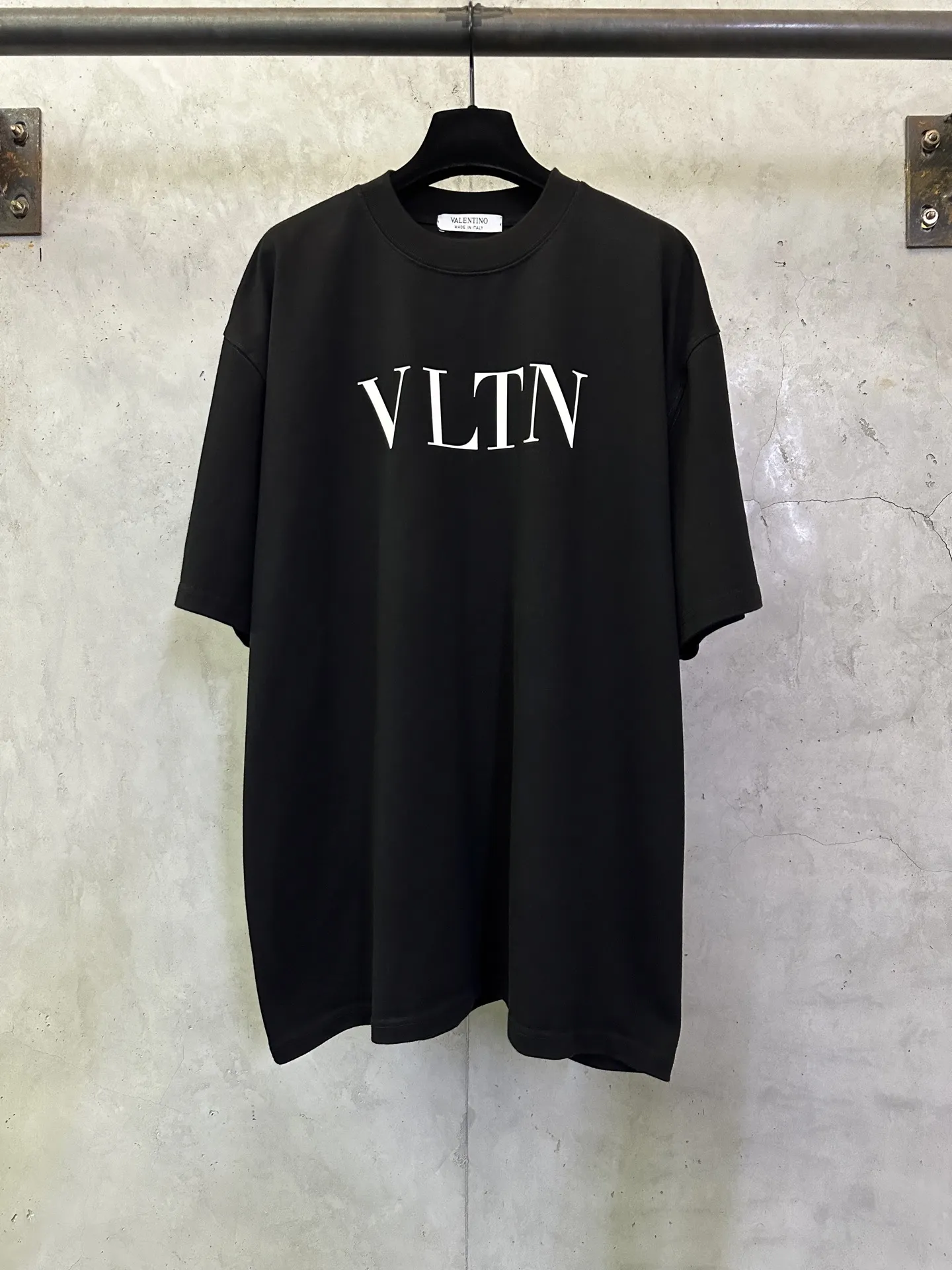 VLTN Logo Print Heavyweight Cotton T-Shirt D22012508