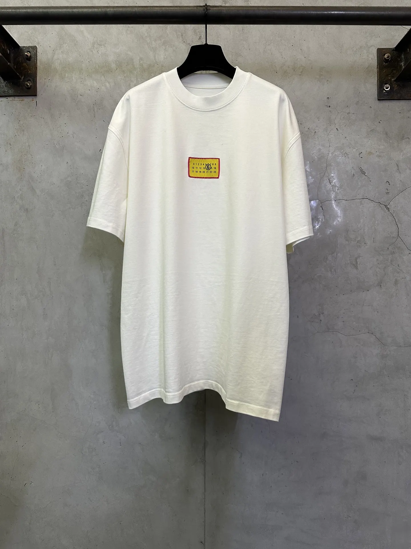 MM6 Logo Patch Heavyweight Cotton T-Shirt D22012386