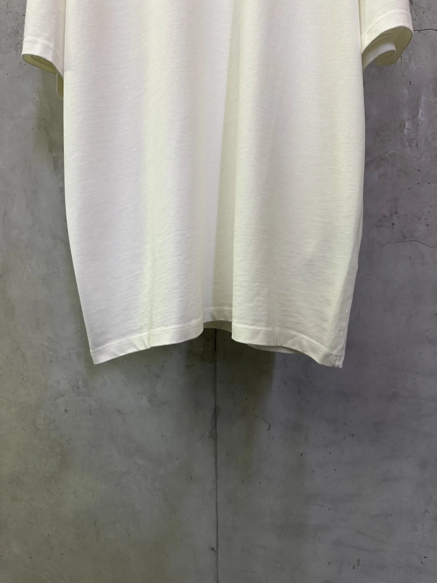 Logo Print Heavyweight Cotton T-Shirt D22015287 — view 4