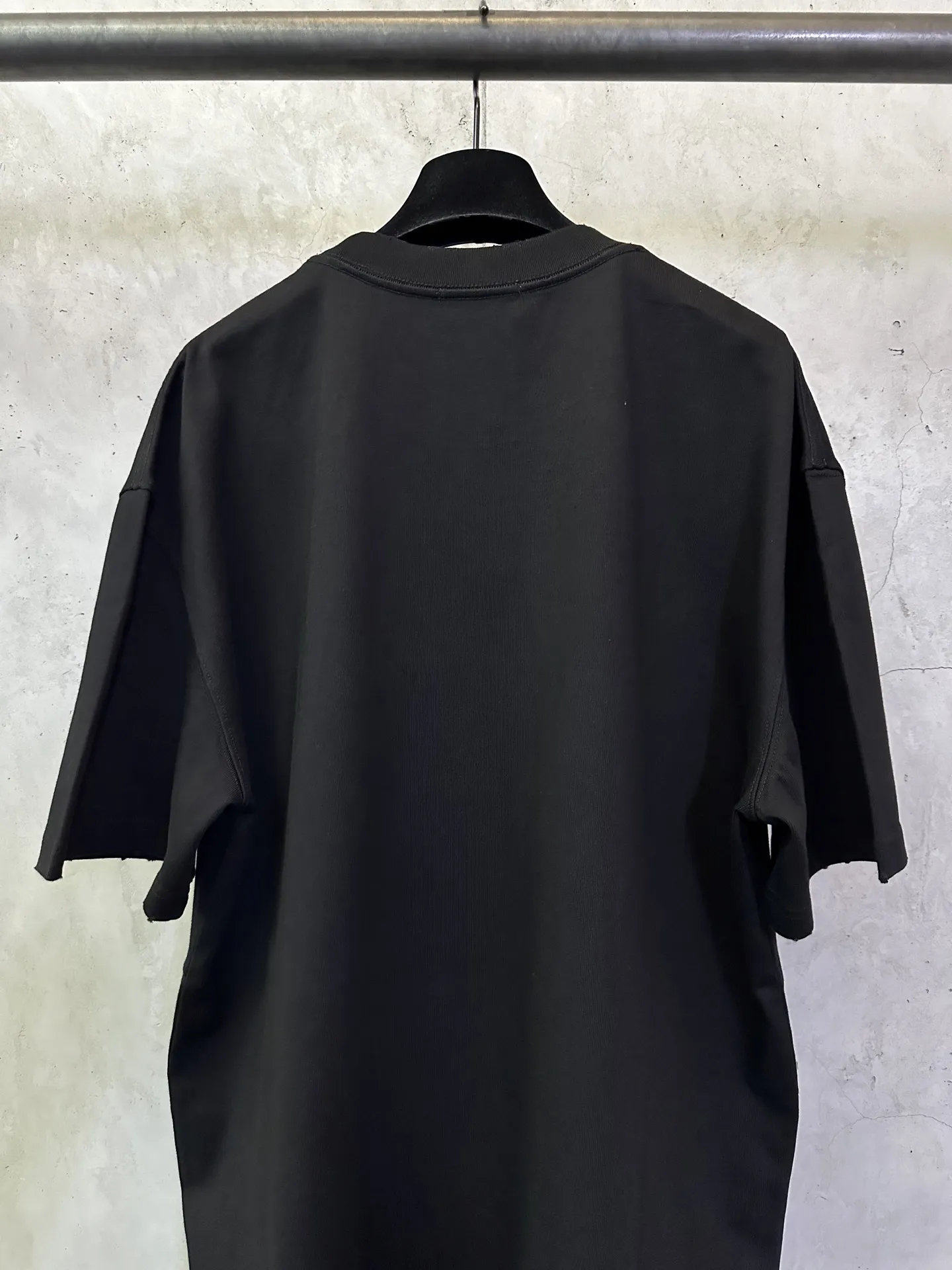 Logo-Print Heavyweight Cotton T-Shirt D22012413 — view 5