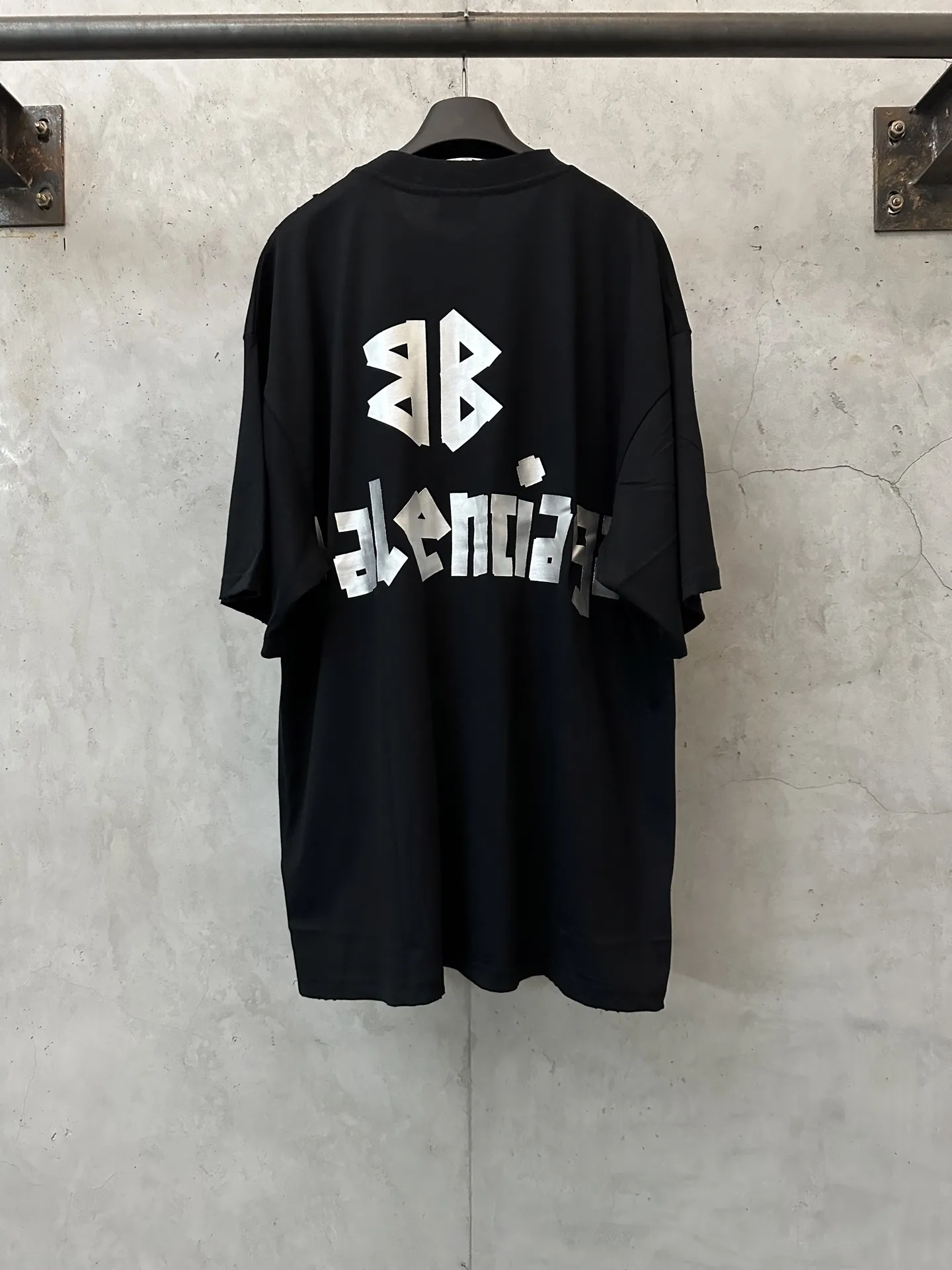Gaffer Tape Logo Oversized T-Shirt D22511926 — view 2