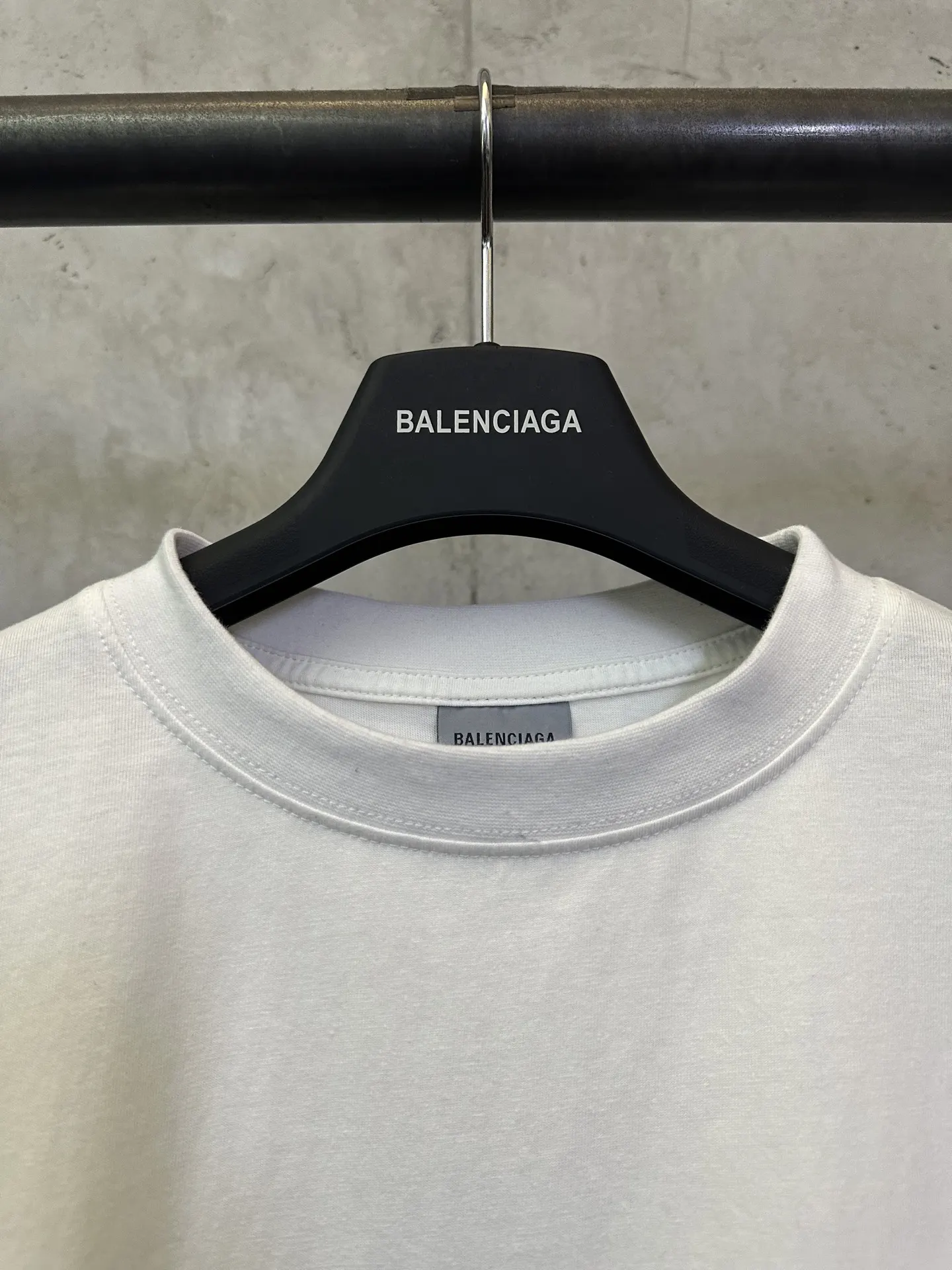 Embroidered Logo Oversized Cotton T-Shirt D22512365 — view 7