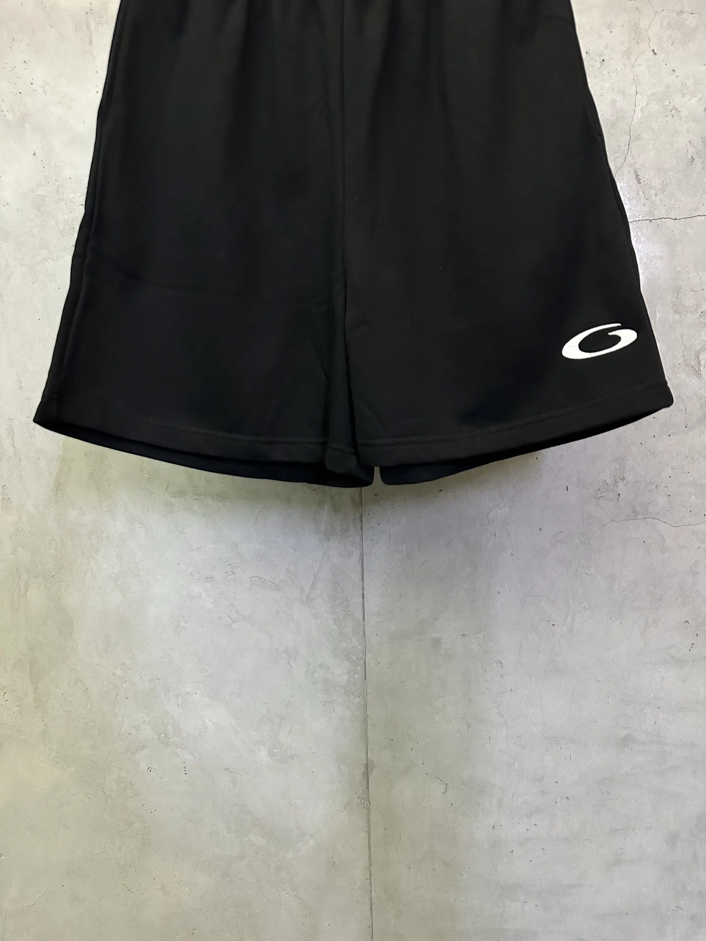 Embroidered Cotton-Jersey Sweat Shorts D22512385 — view 4
