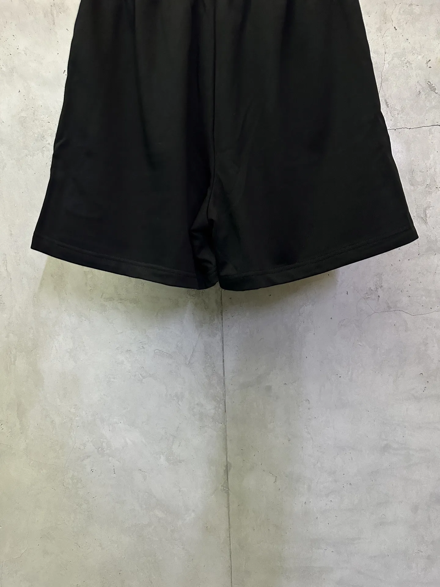 Embroidered Cotton-Jersey Sweat Shorts D22512385 — view 6