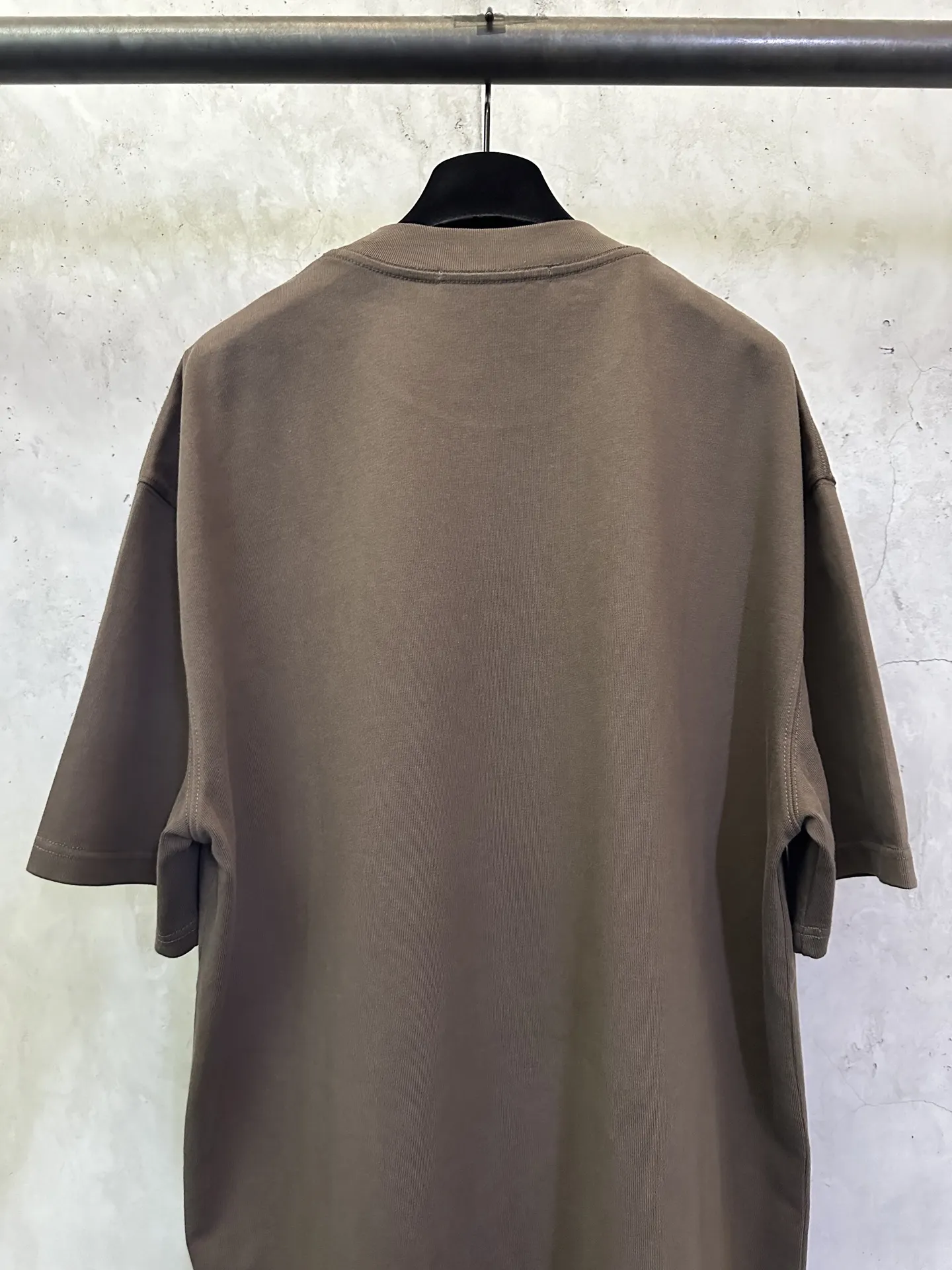 Embellished Logo Heavyweight Cotton T-Shirt D22512375 — view 5