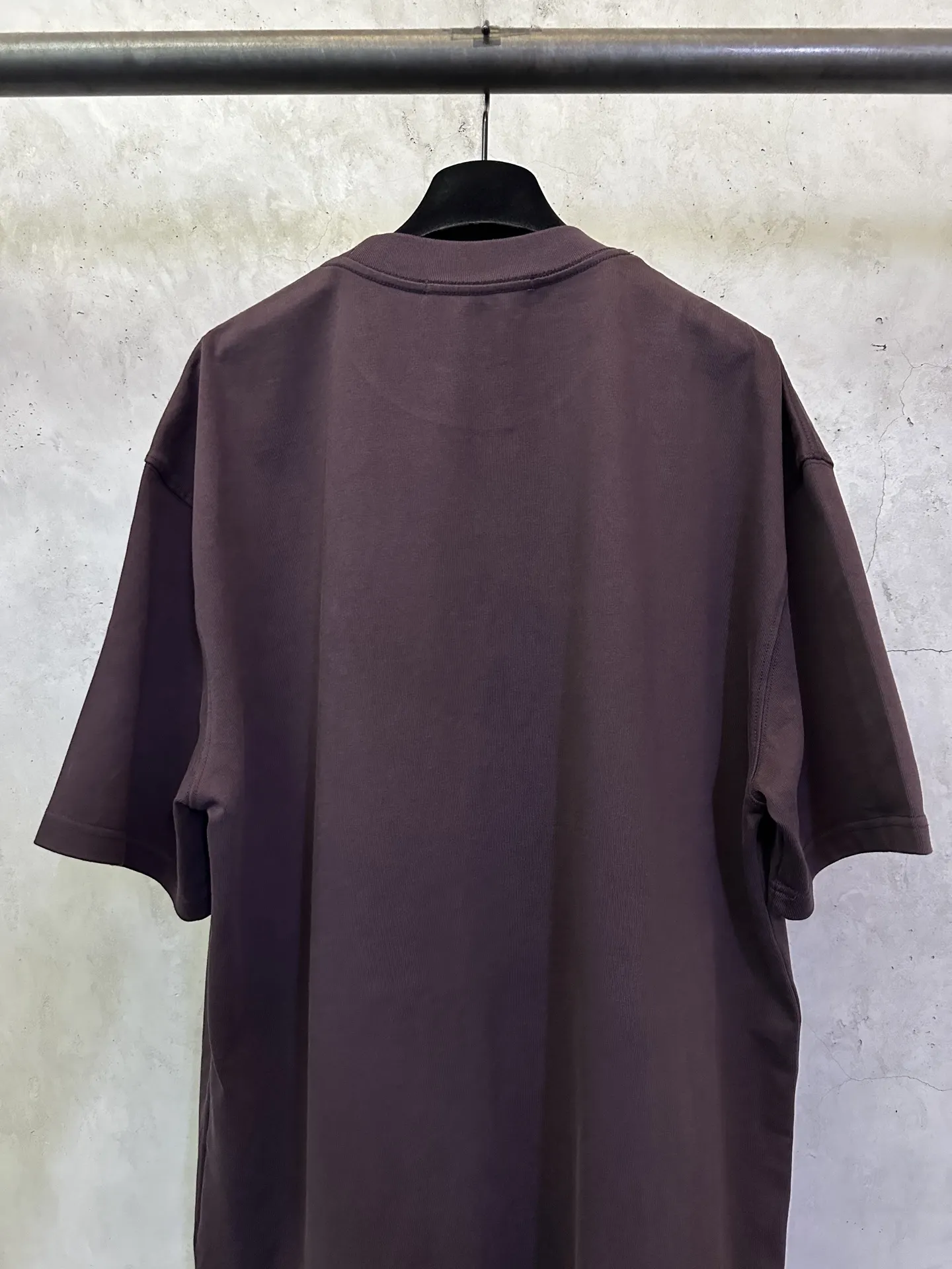 Embellished Logo Heavyweight Cotton T-Shirt D22512373 — view 5